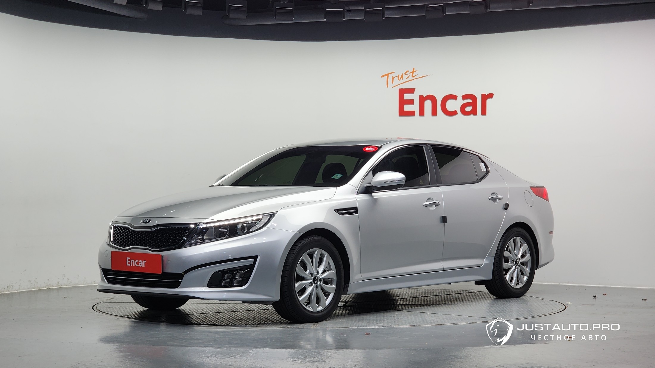 Автомобиль Kia K5