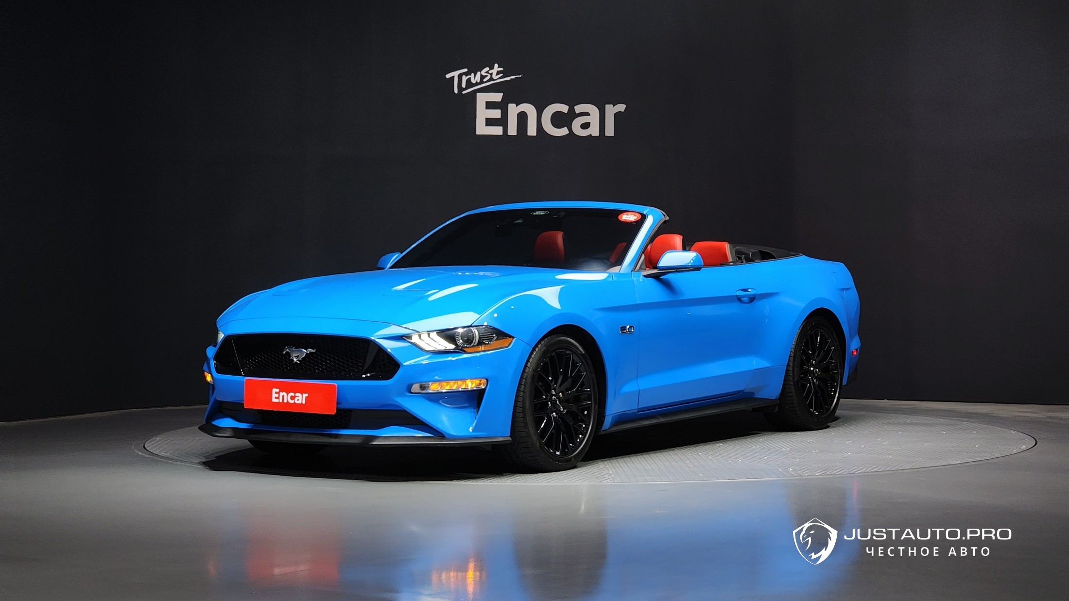 Автомобиль Ford Mustang