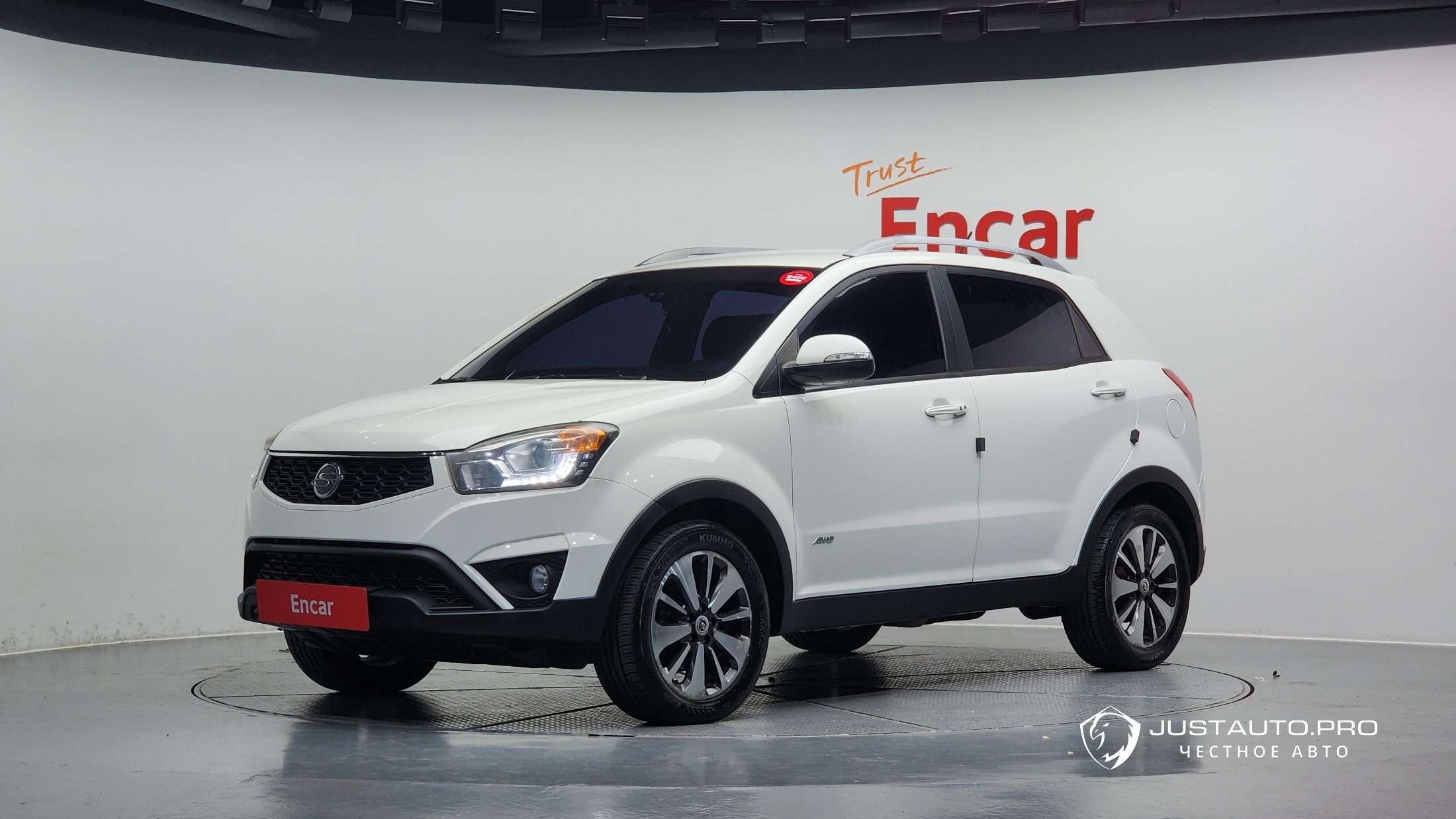 Автомобиль KG_Mobility_Ssangyong KORANDO