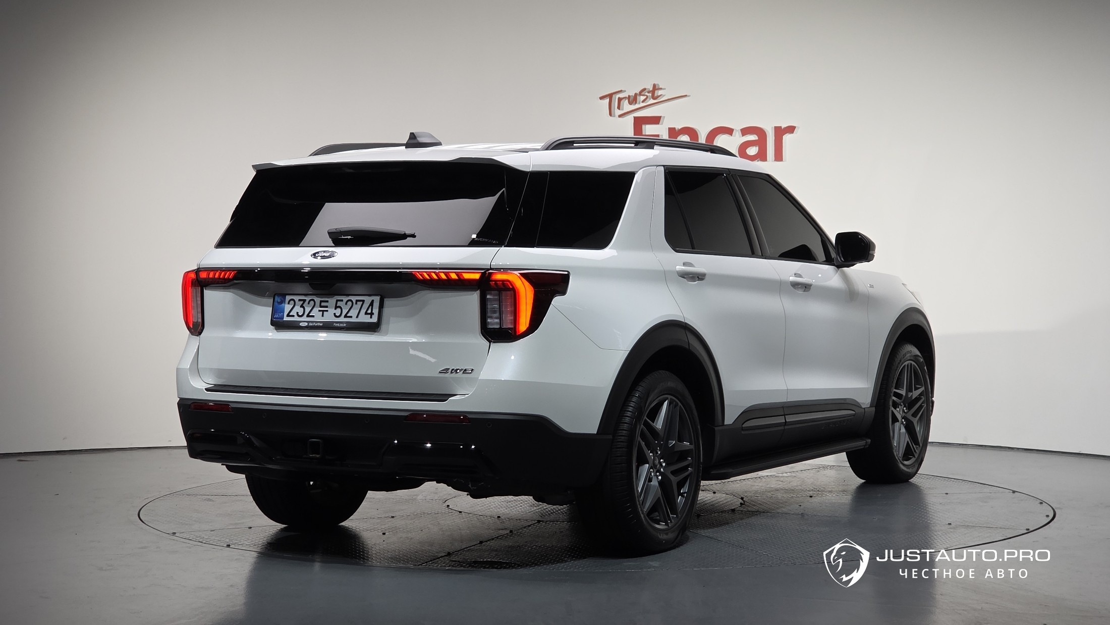 Автомобиль Ford Explorer