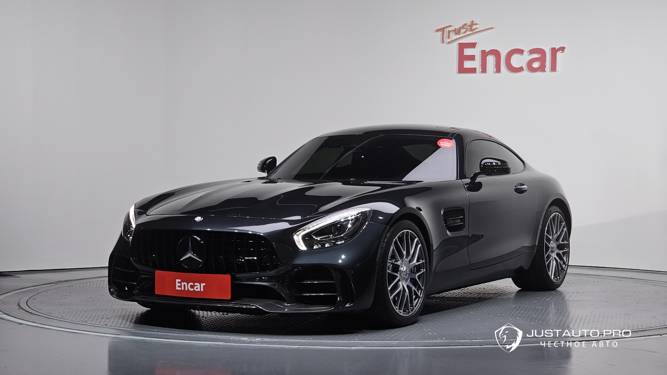 Автомобиль Mercedes-Benz AMG GT