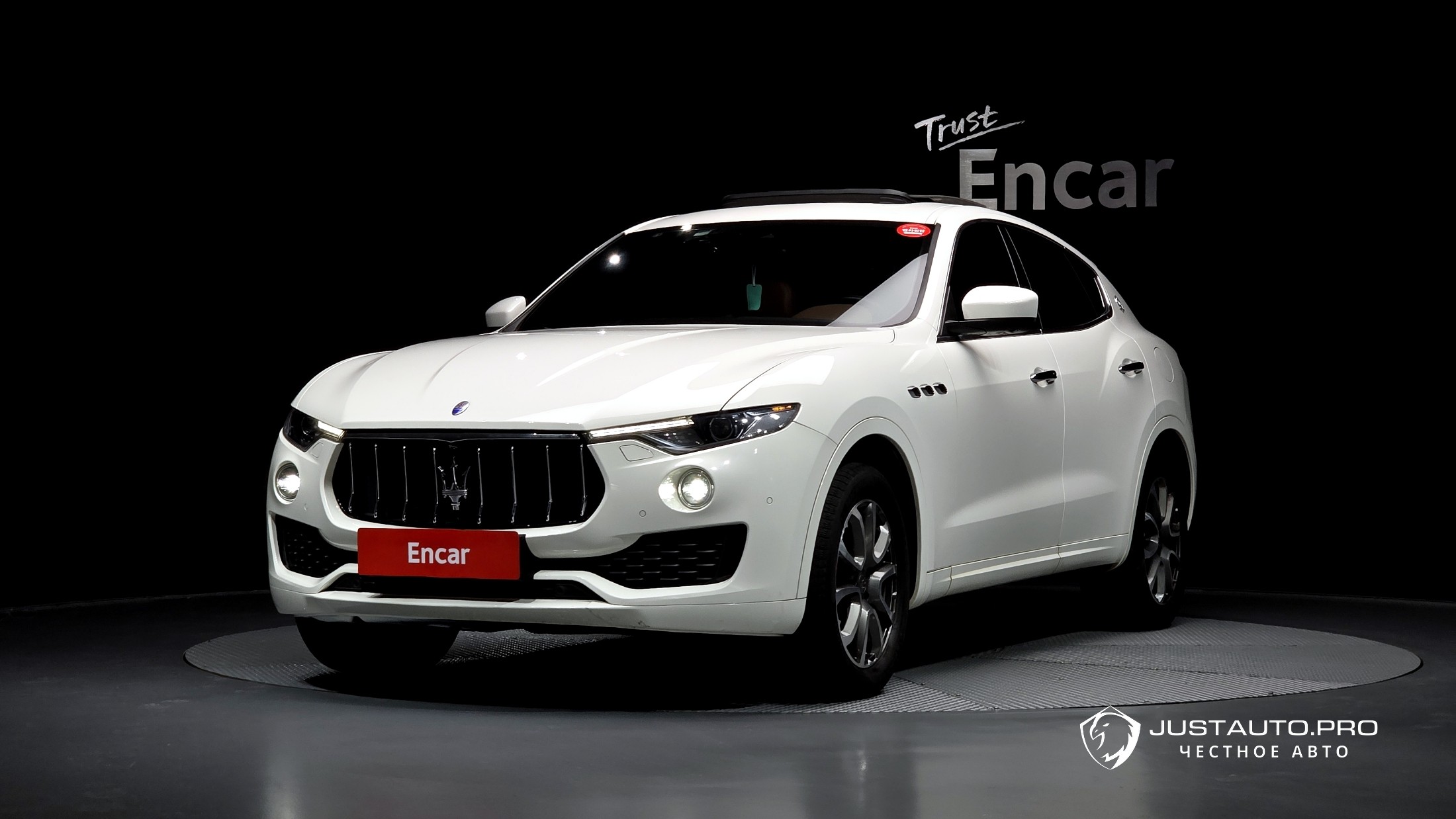 Автомобиль Maserati Levante