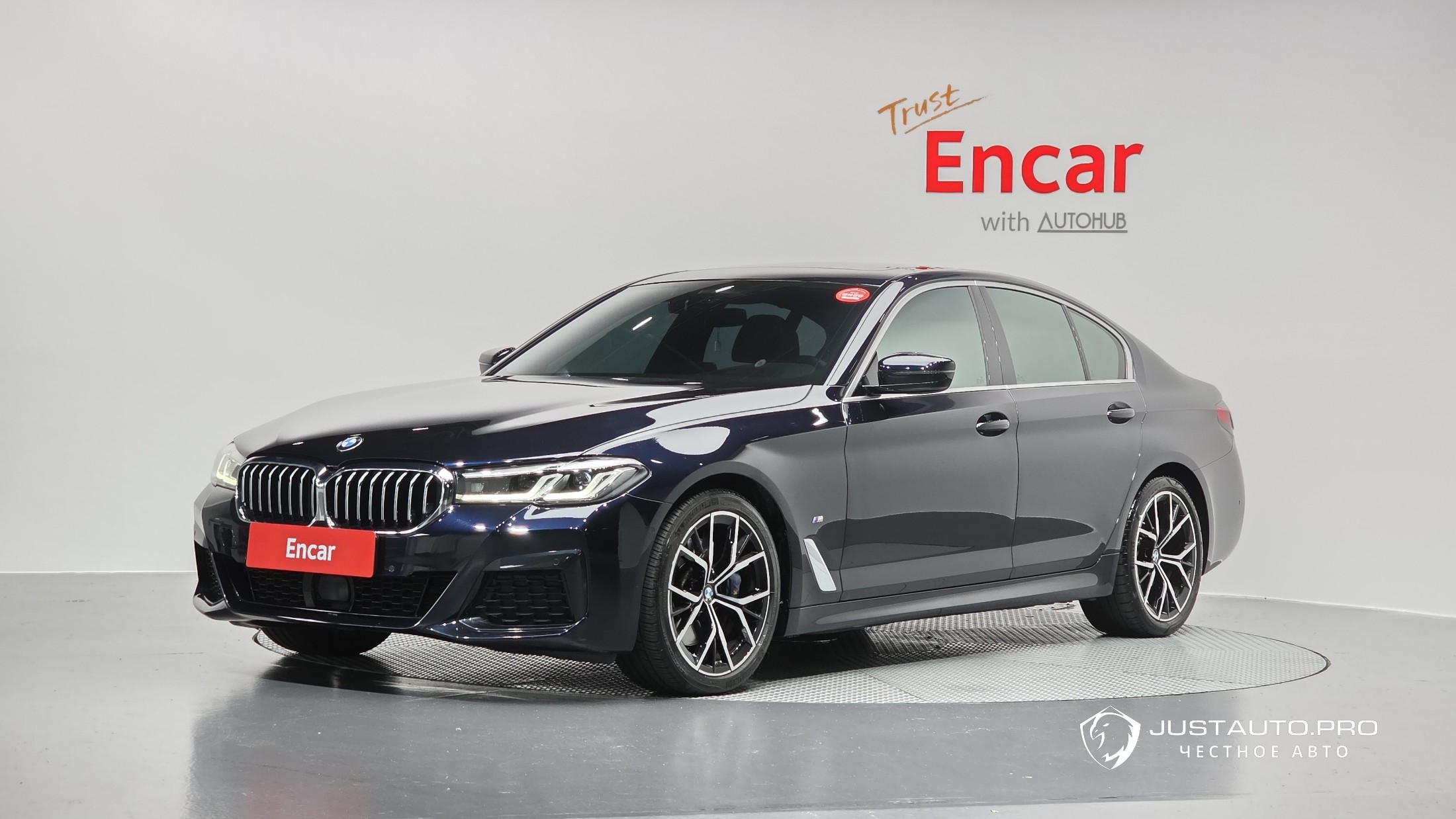 Автомобиль BMW 5-Series