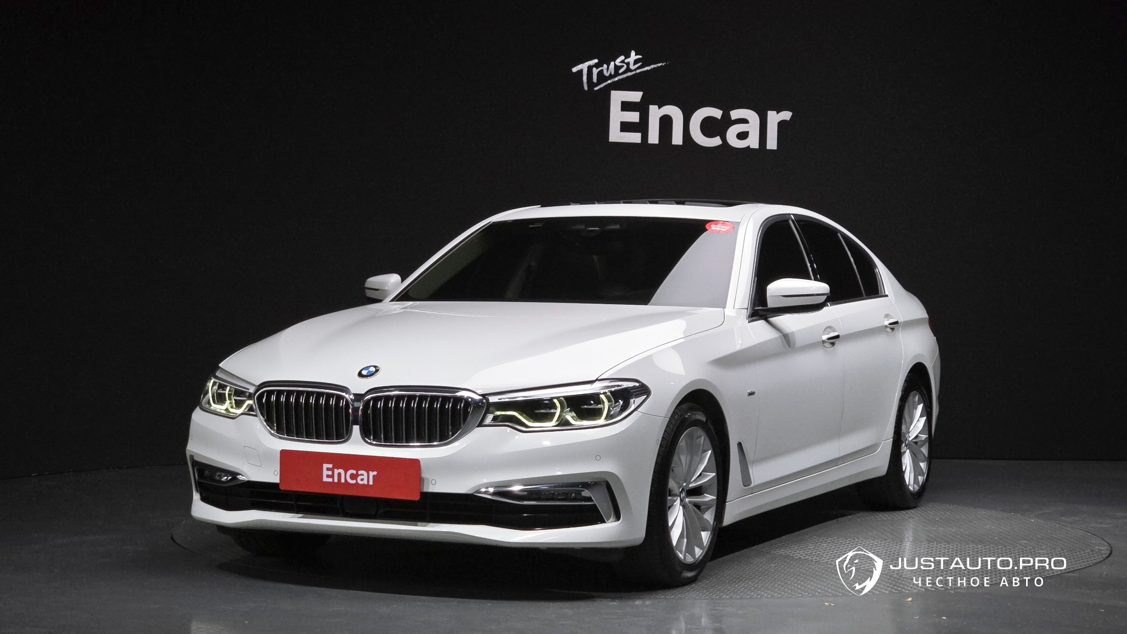 Автомобиль BMW 5-Series