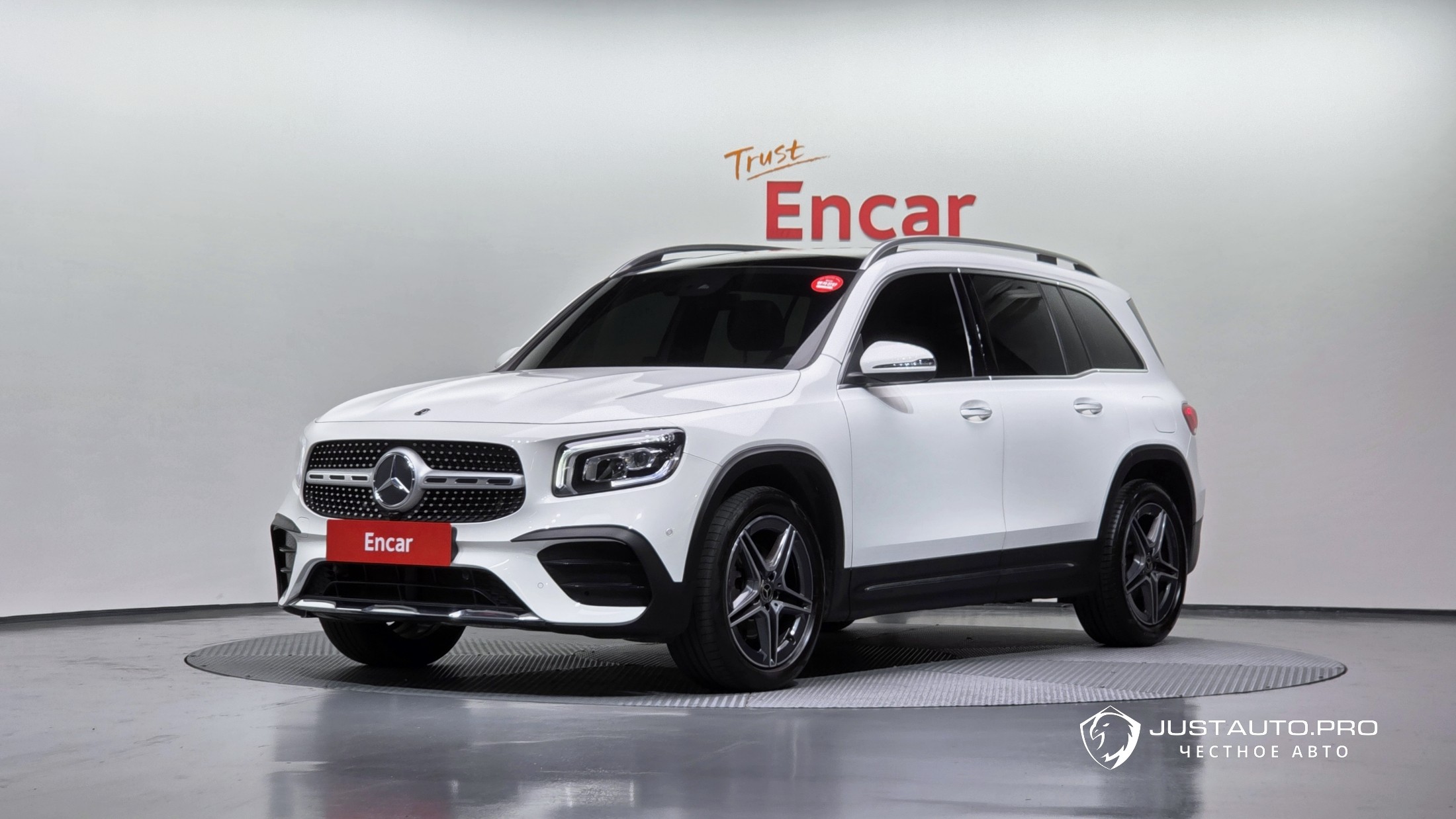 Автомобиль Mercedes-Benz GLB-Class