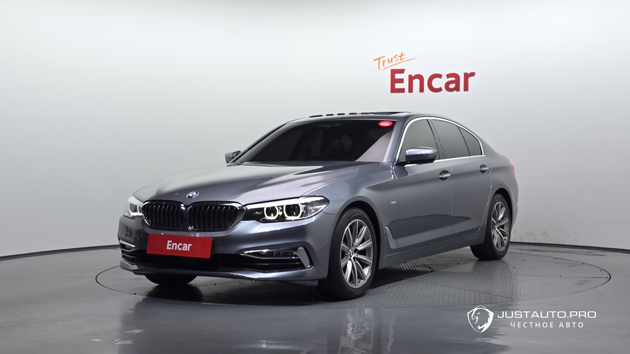 Автомобиль BMW 5-Series