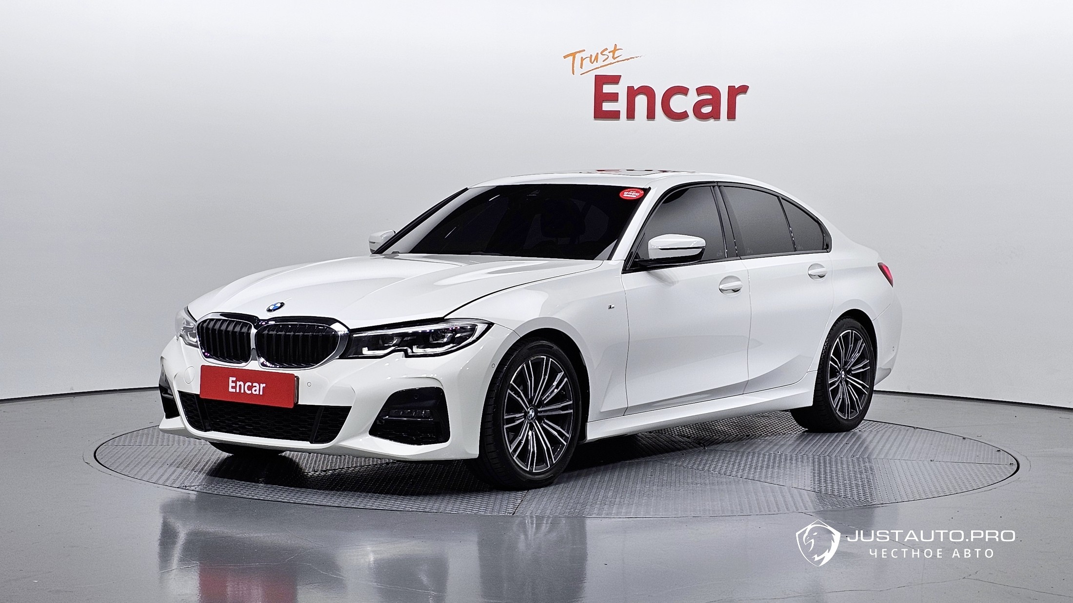 Автомобиль BMW 3-Series