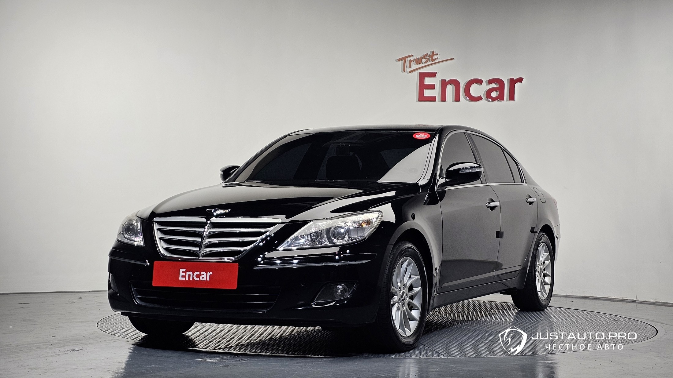 Автомобиль Hyundai Genesis