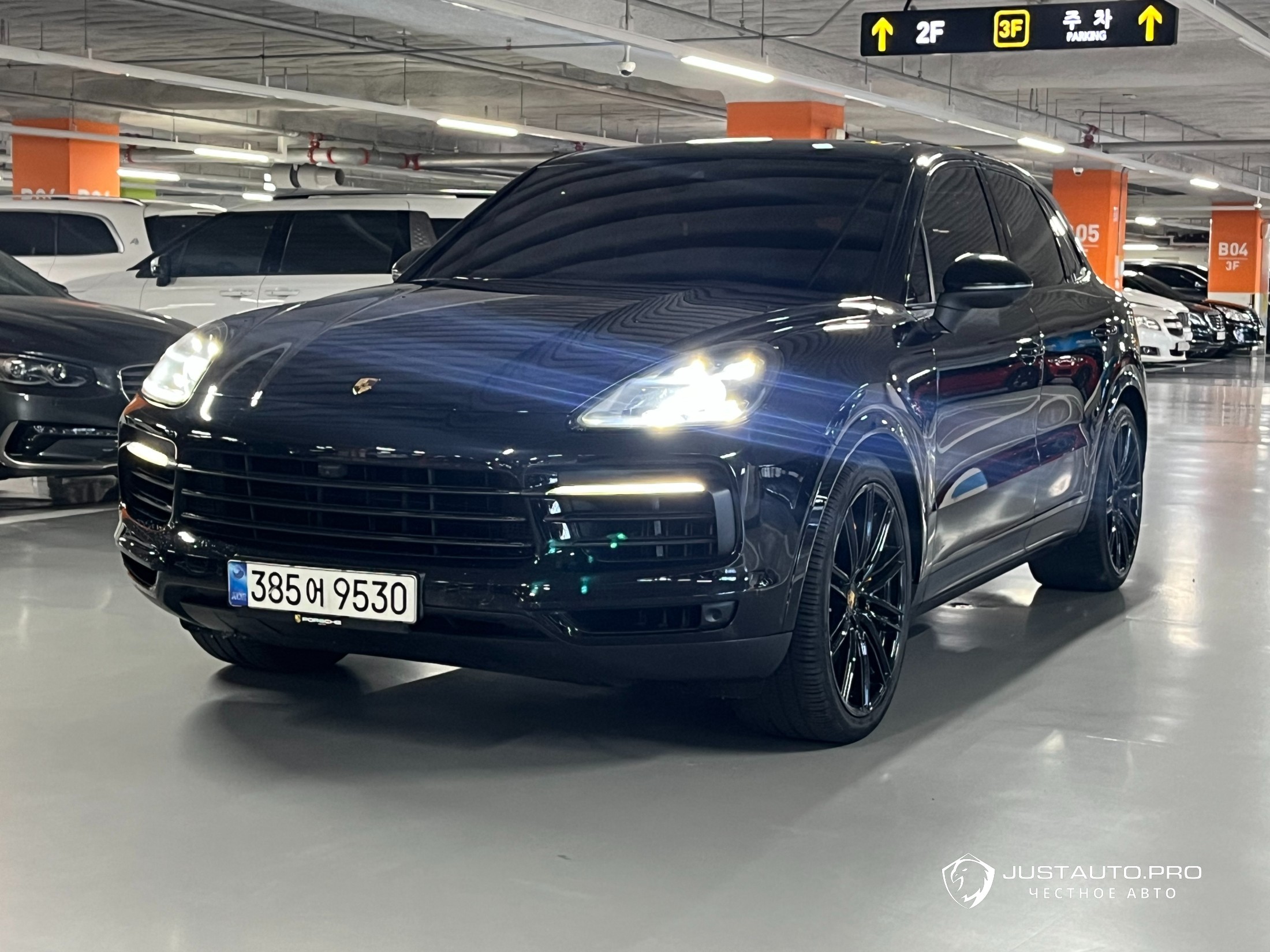 Автомобиль Porsche Cayenne