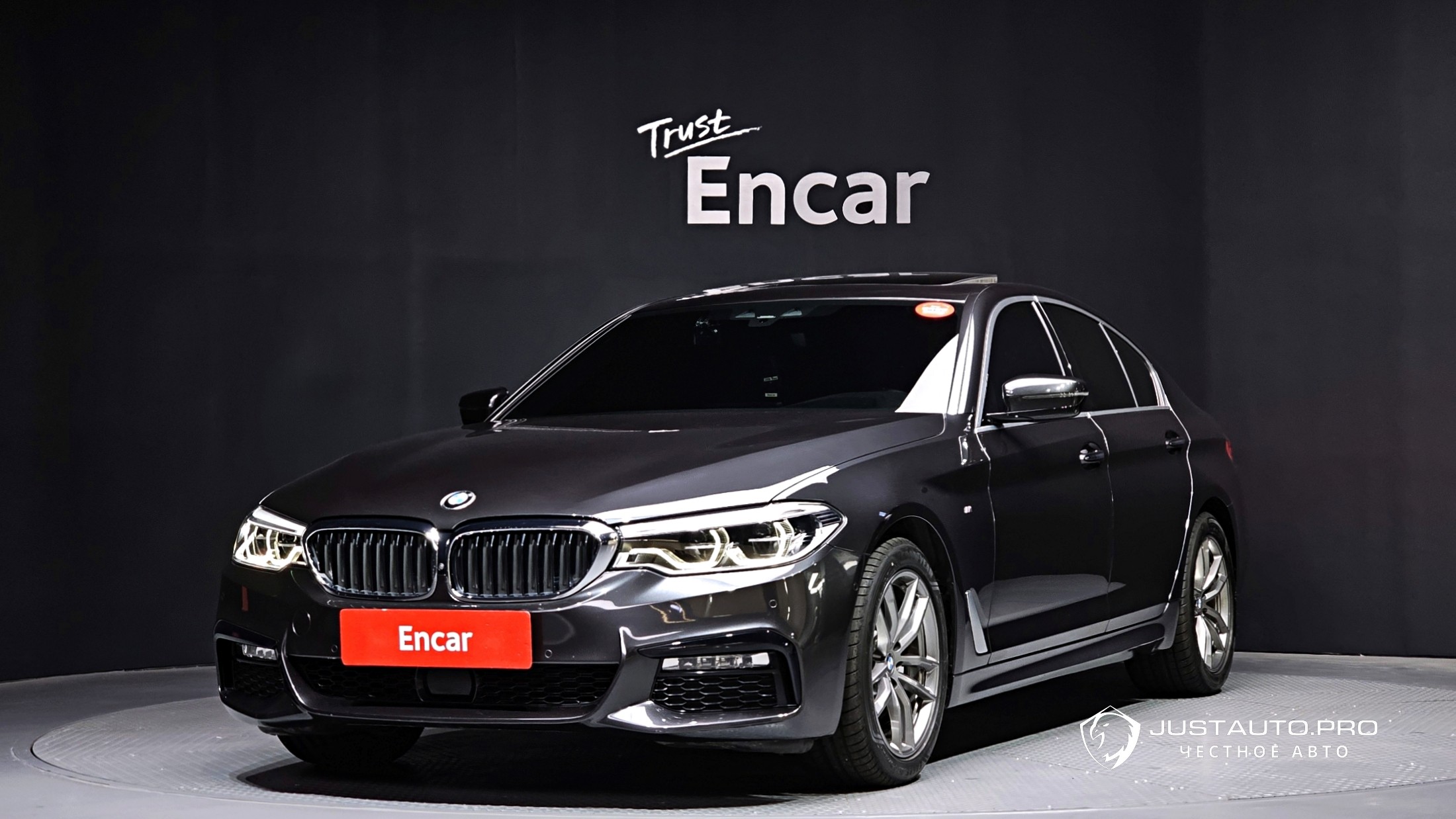 Автомобиль BMW 5-Series