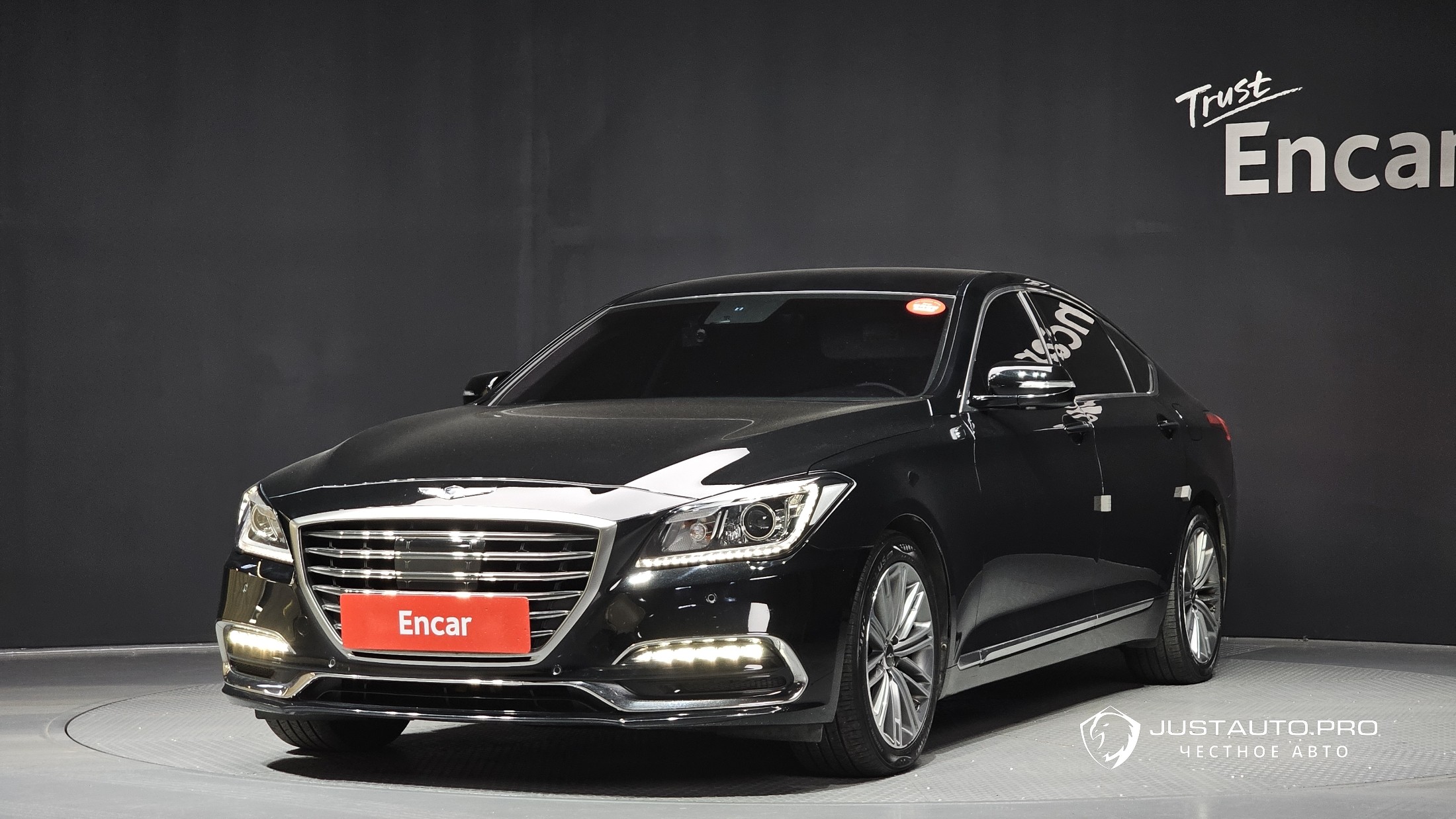 Автомобиль Genesis G80