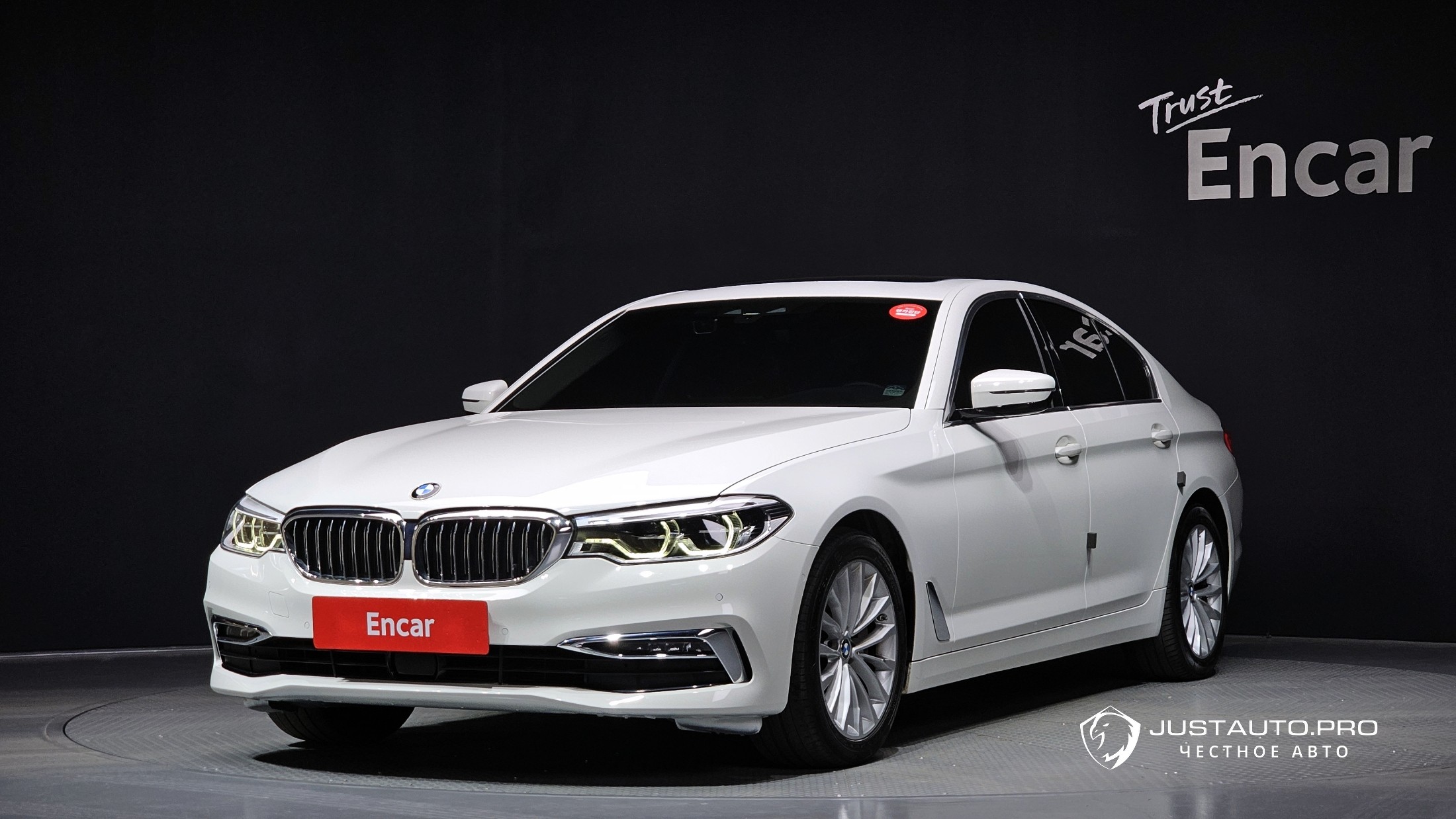 Автомобиль BMW 5-Series