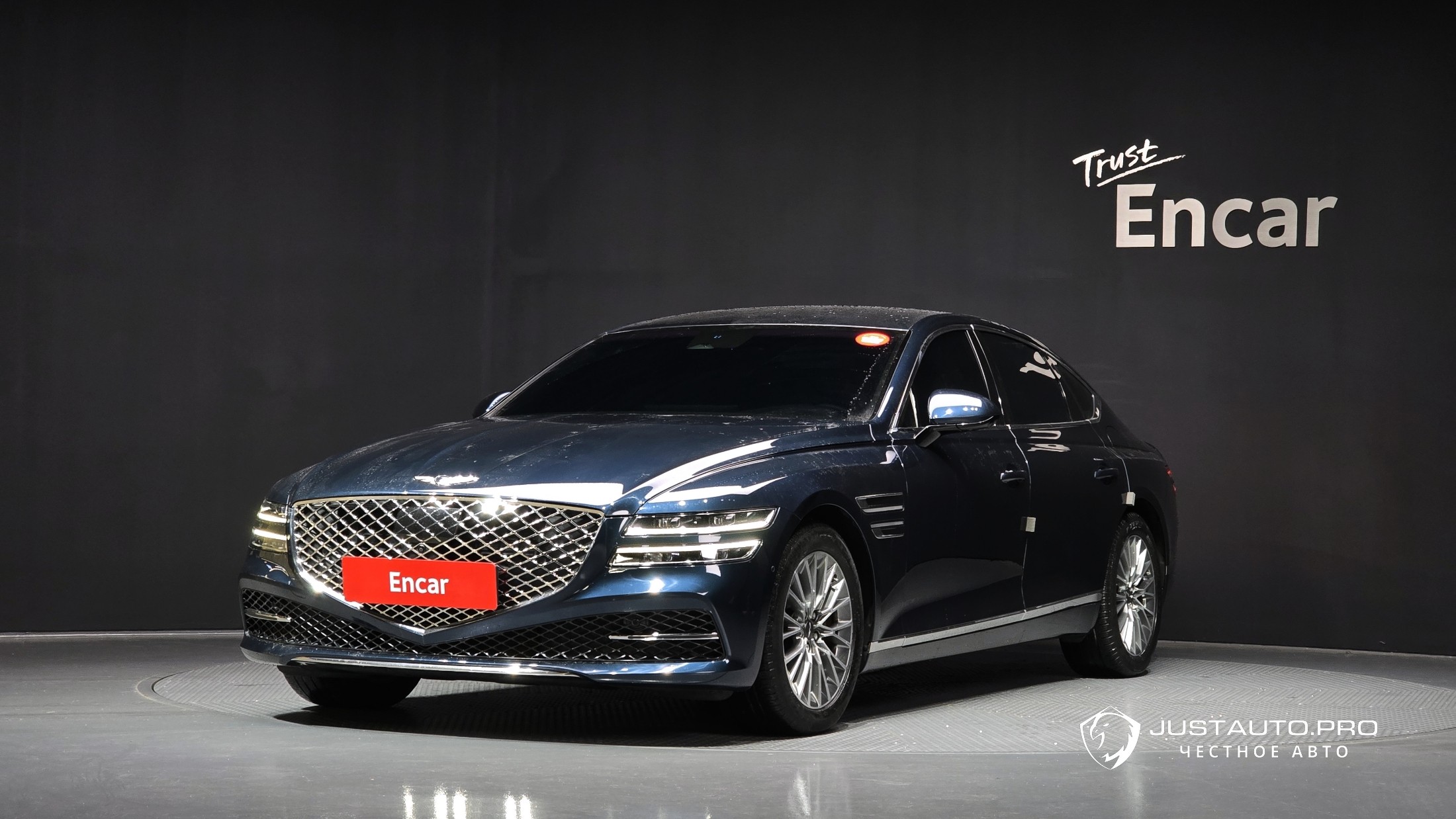 Автомобиль Genesis G80