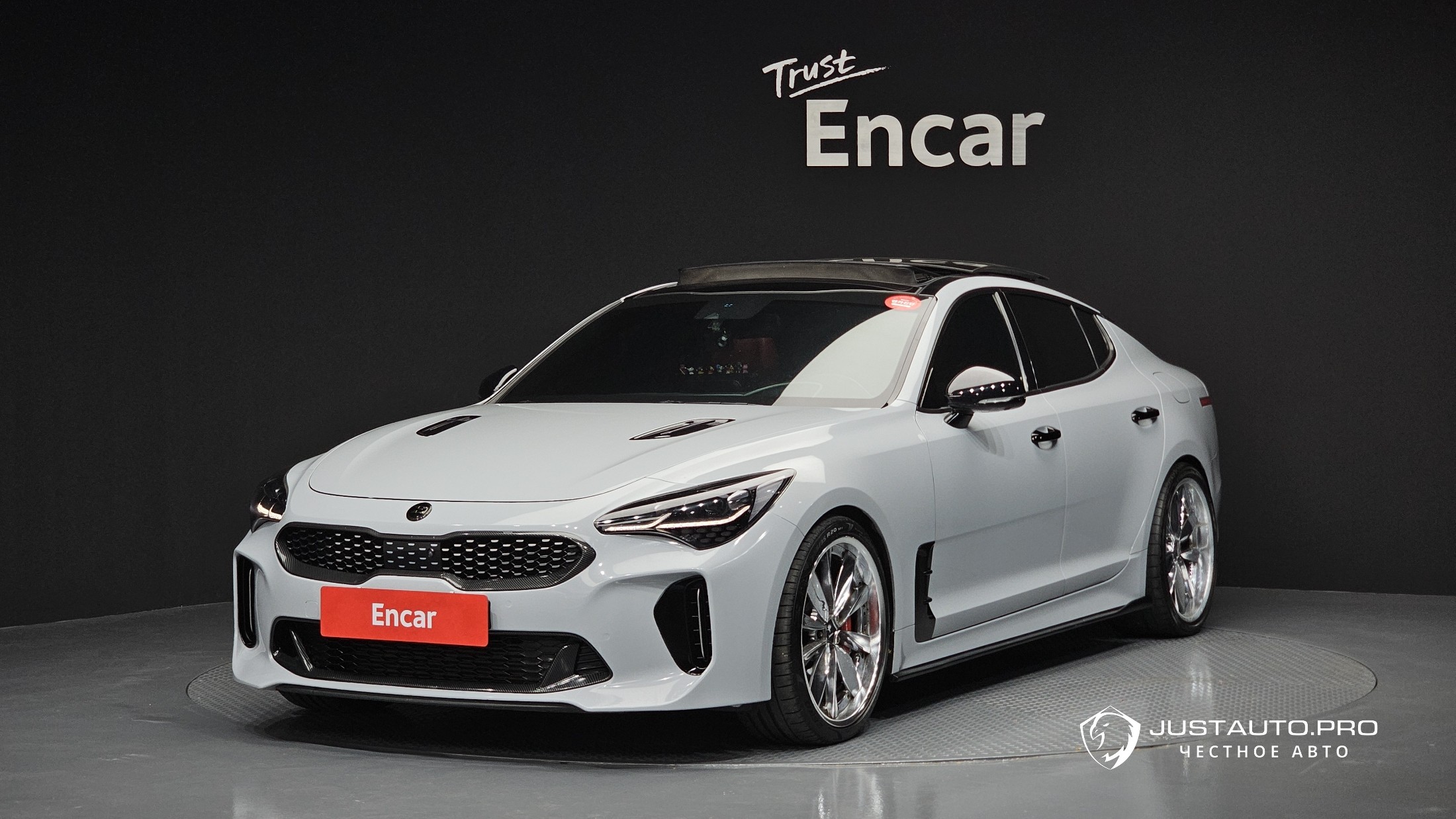 Автомобиль Kia Stinger