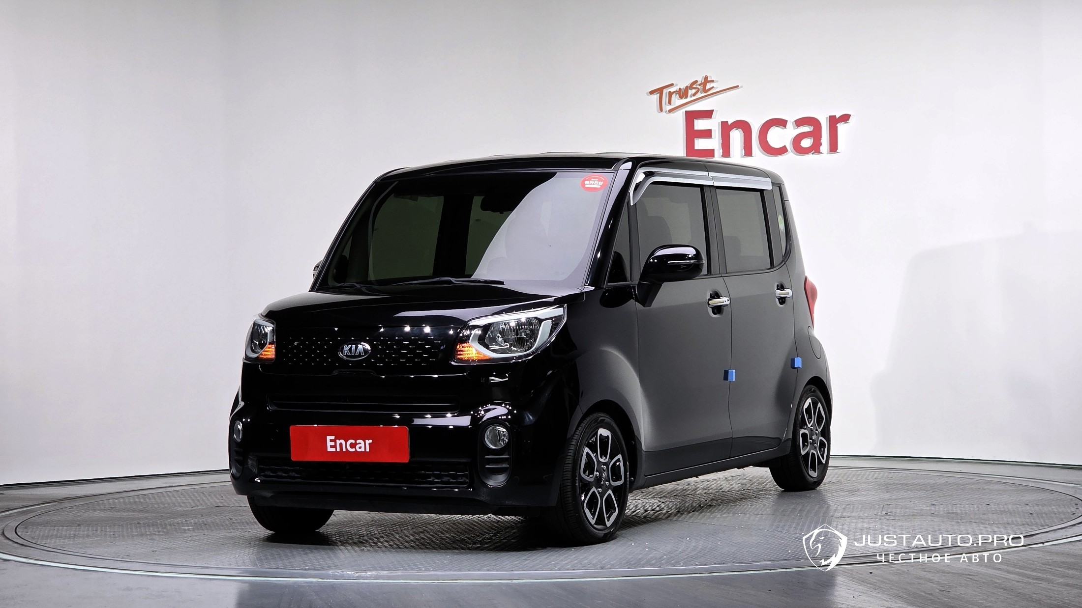 Автомобиль Kia RAY