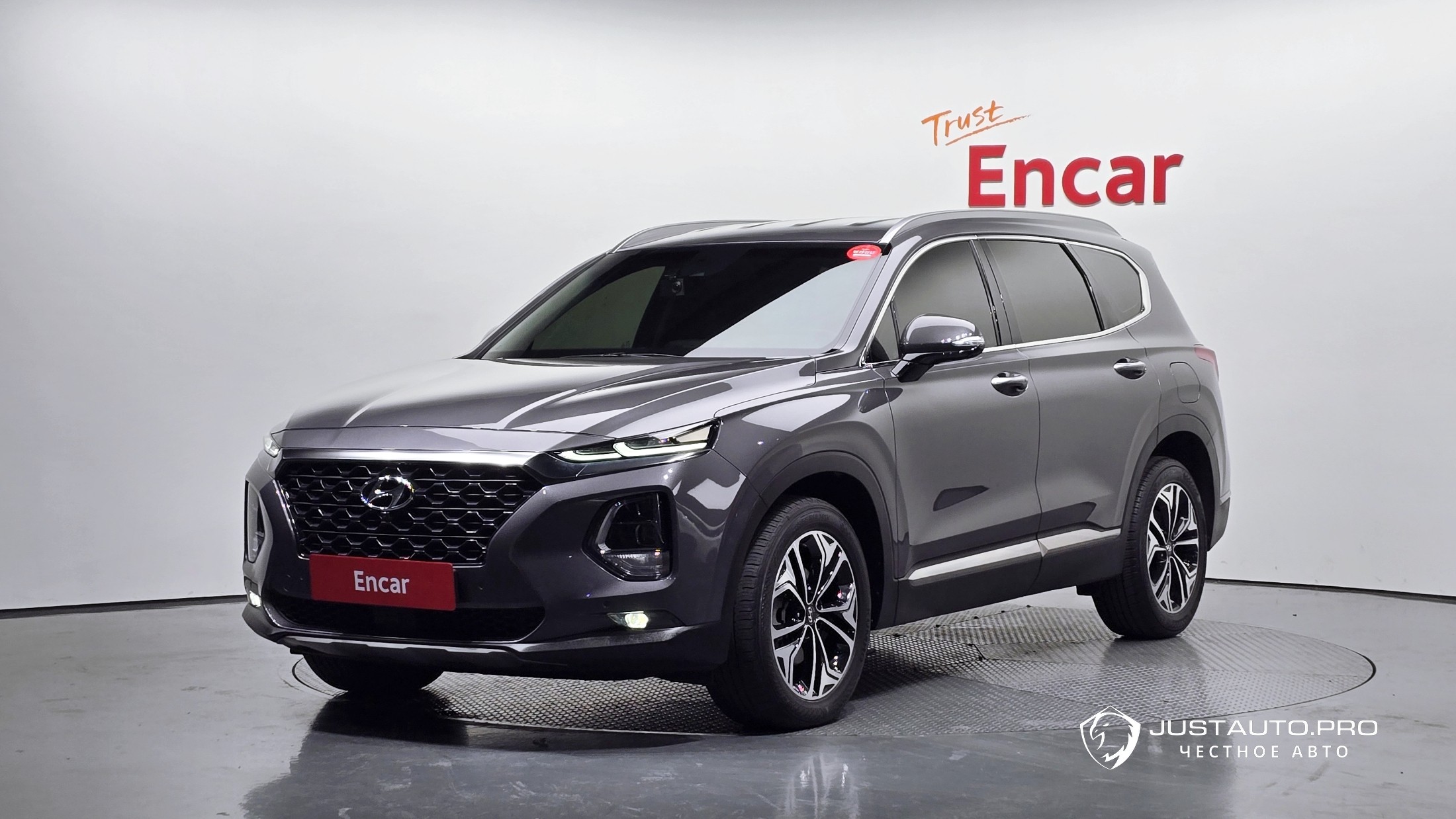 Автомобиль Hyundai Santafe