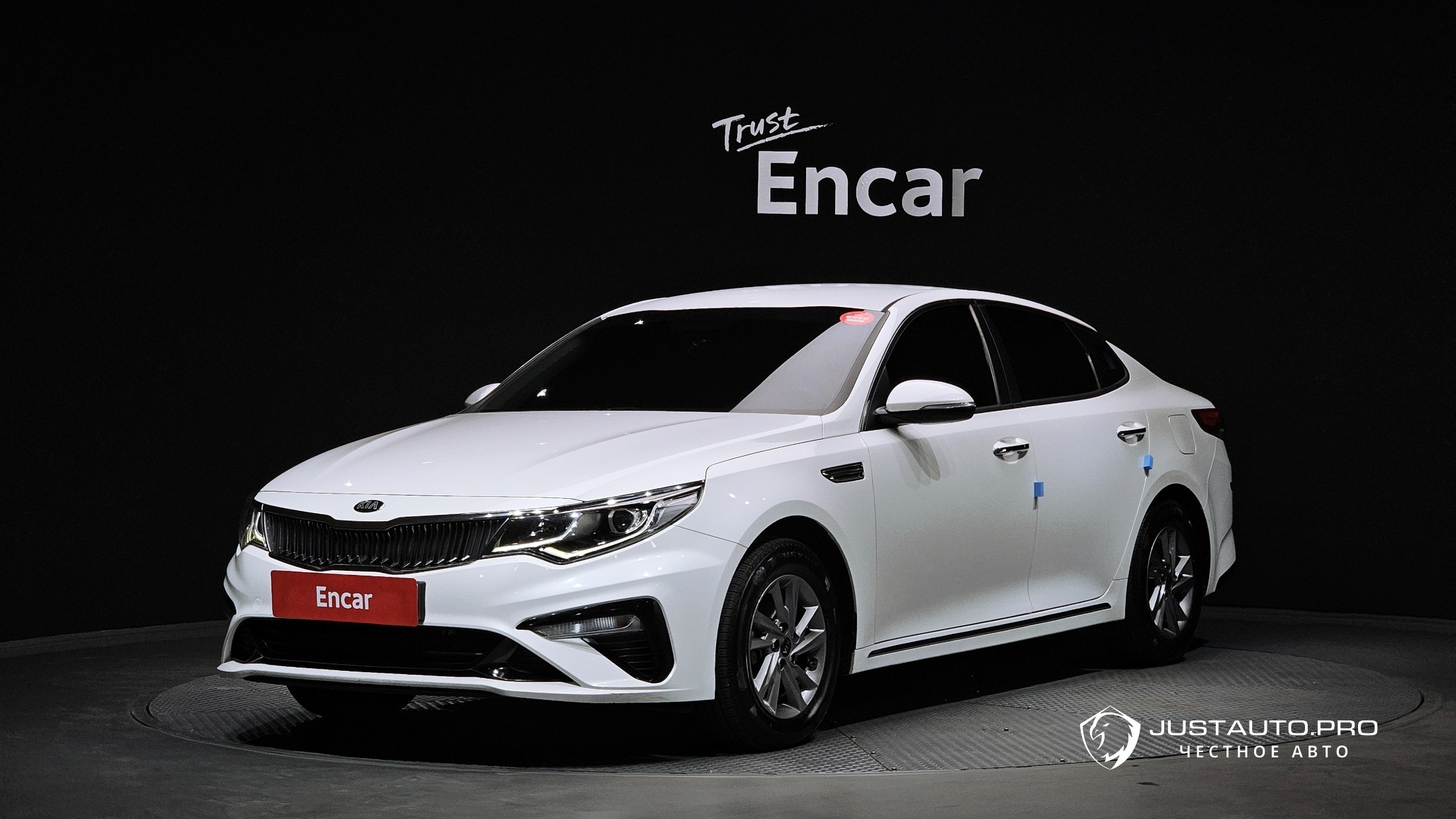 Автомобиль Kia K5