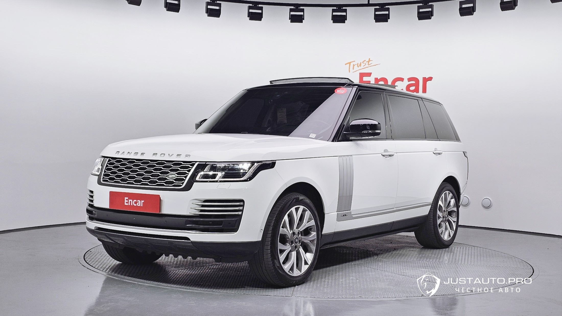 Автомобиль Land Rover Range Rover