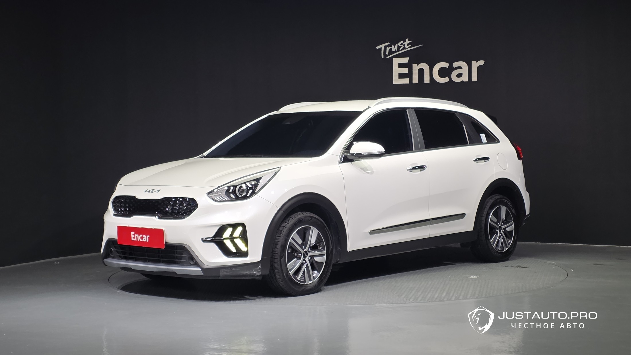 Автомобиль Kia Niro