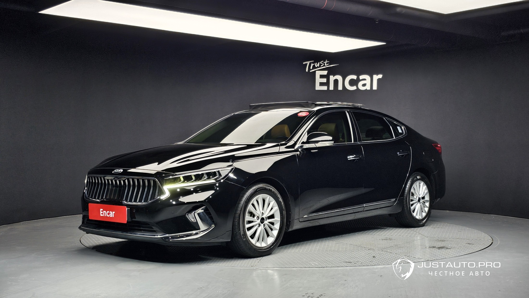 Автомобиль Kia K7