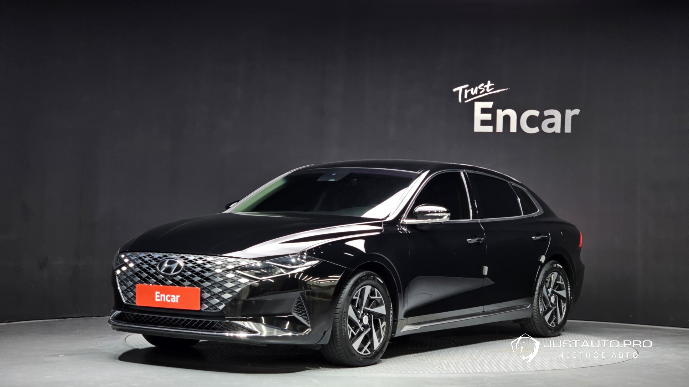 Автомобиль Hyundai Grandeur