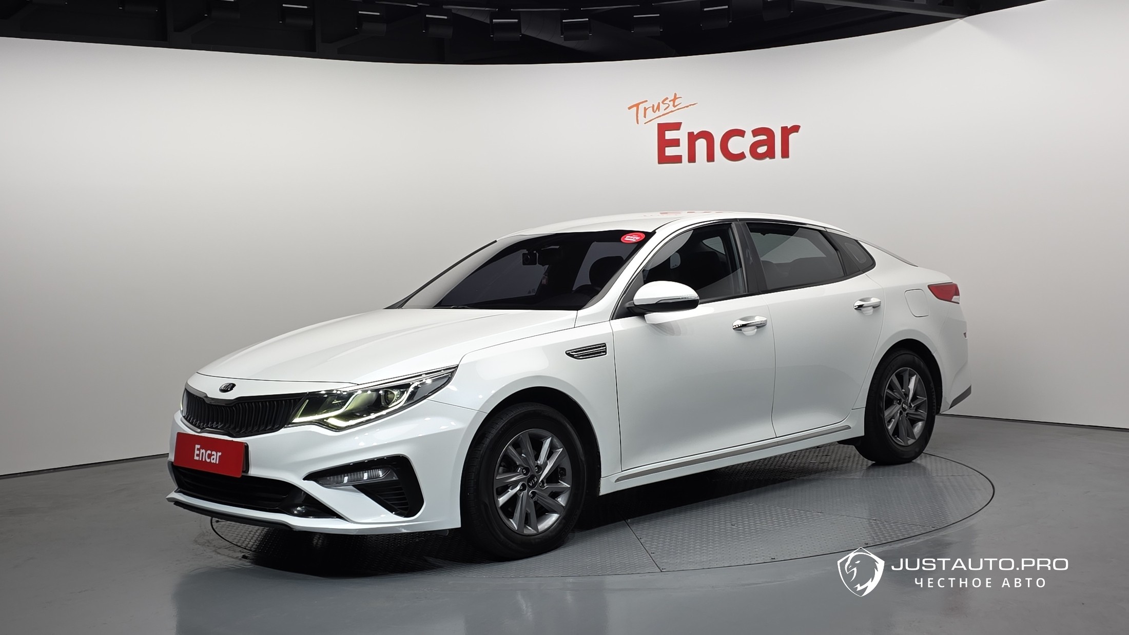 Автомобиль Kia K5