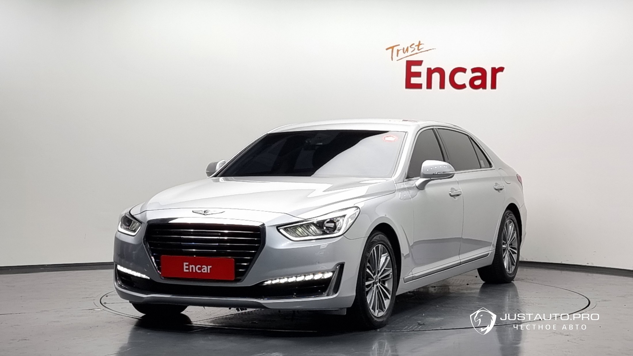 Автомобиль Genesis EQ900