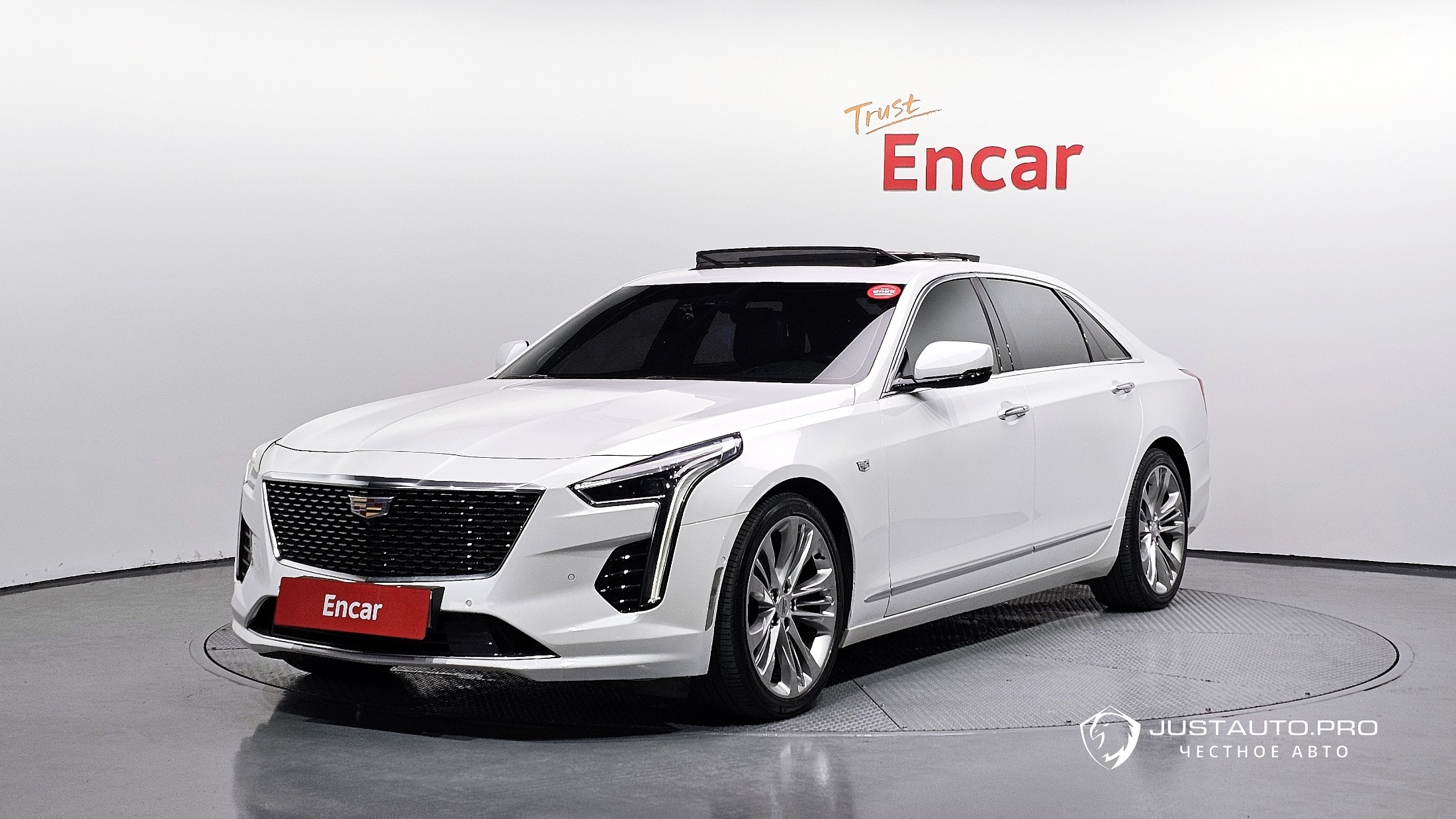 Автомобиль Cadillac CT6