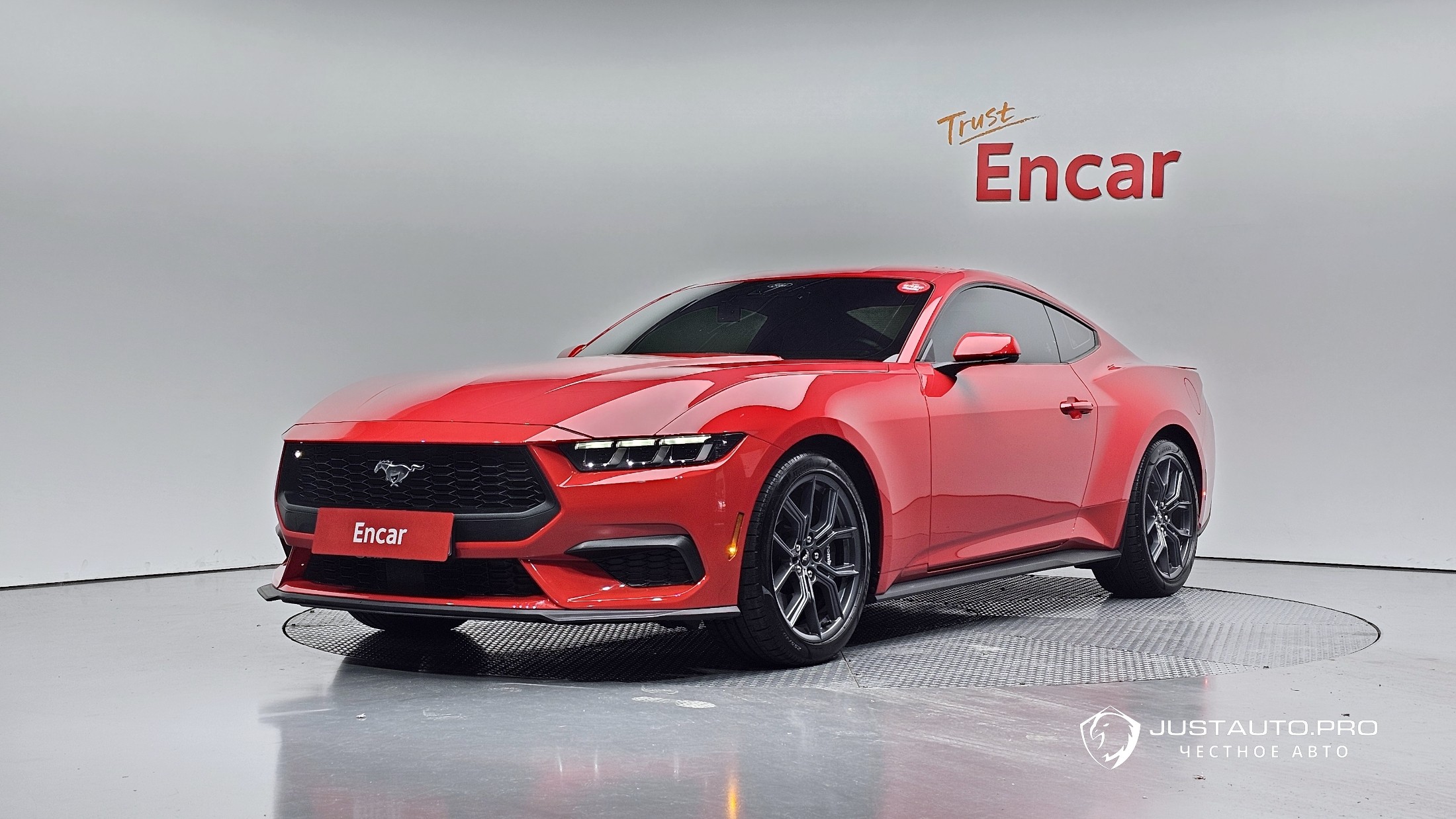 Автомобиль Ford Mustang