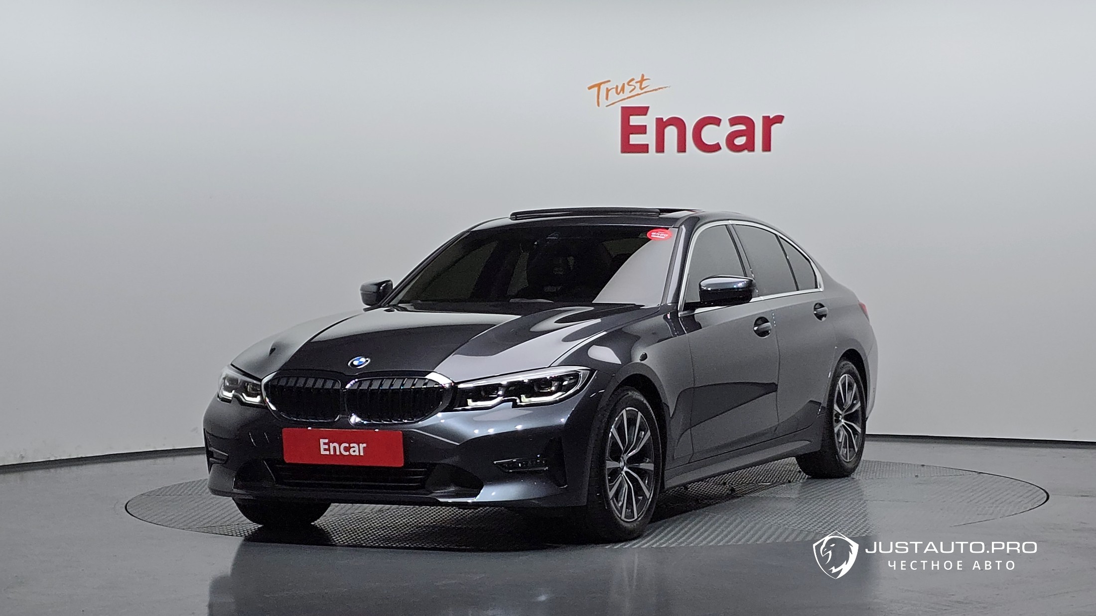 Автомобиль BMW 3-Series