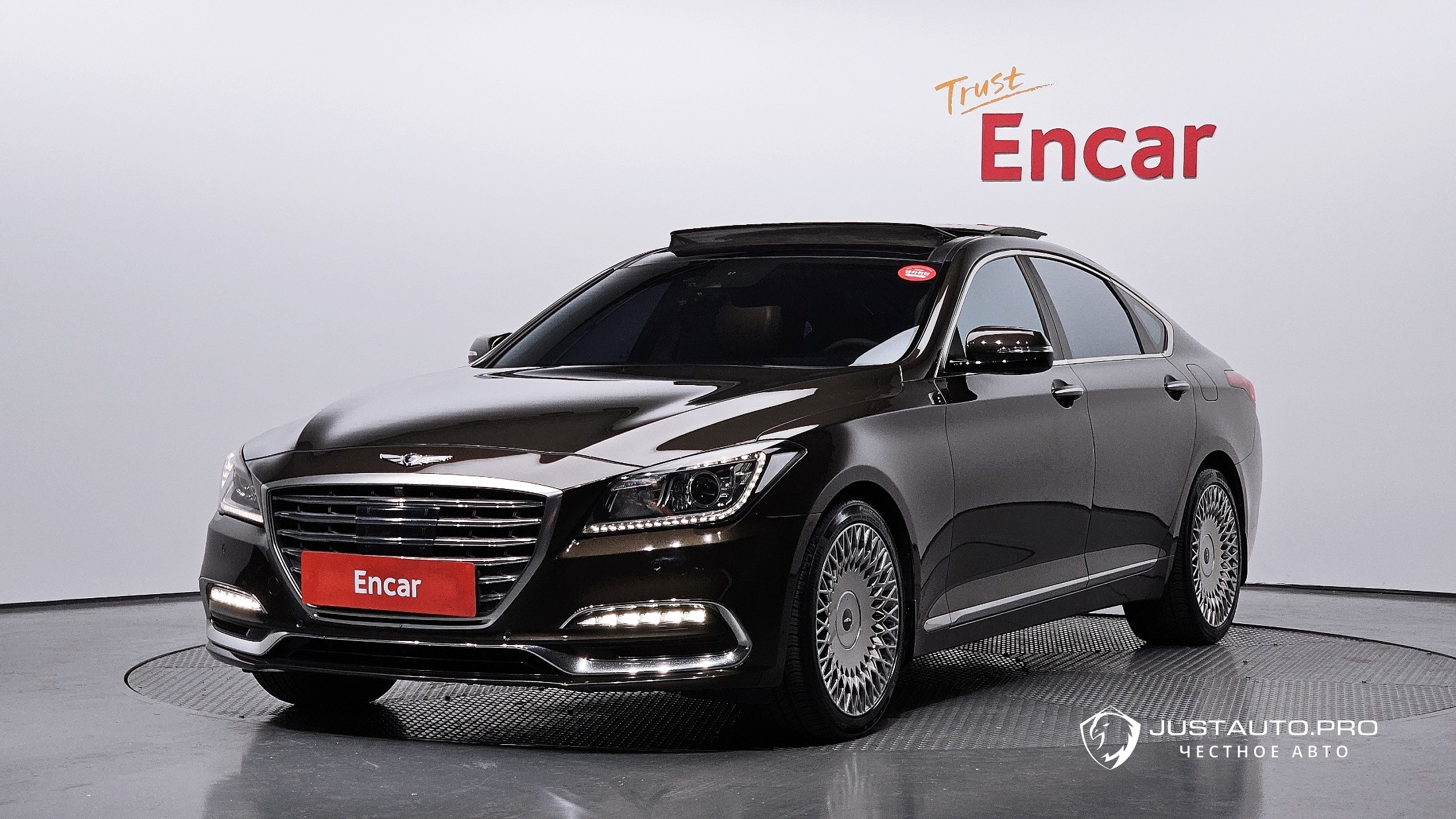 Автомобиль Genesis G80