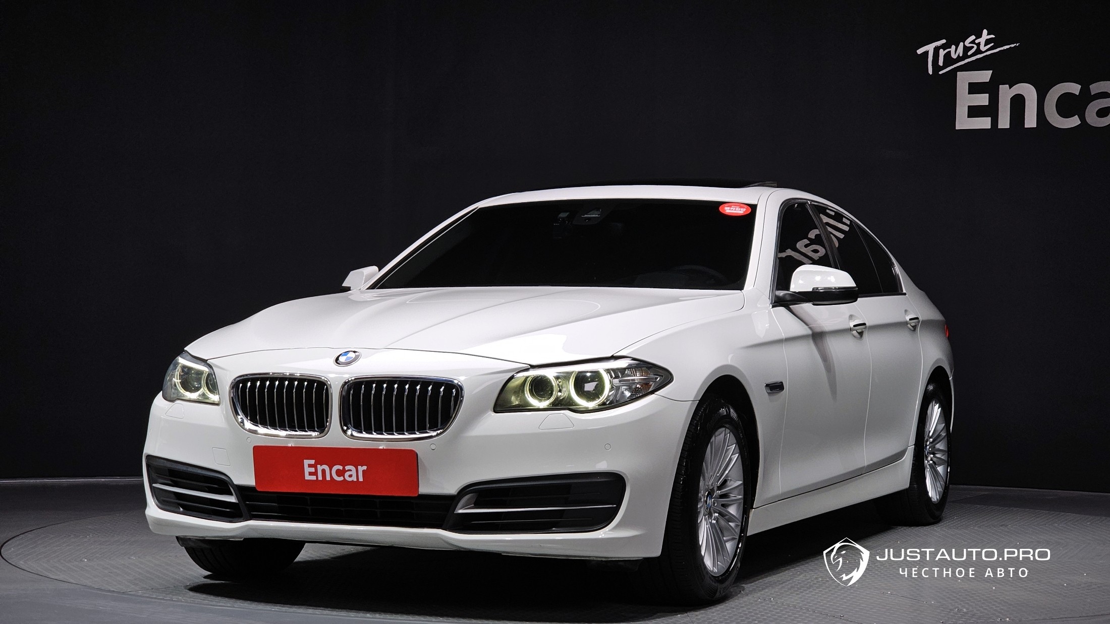 Автомобиль BMW 5-Series