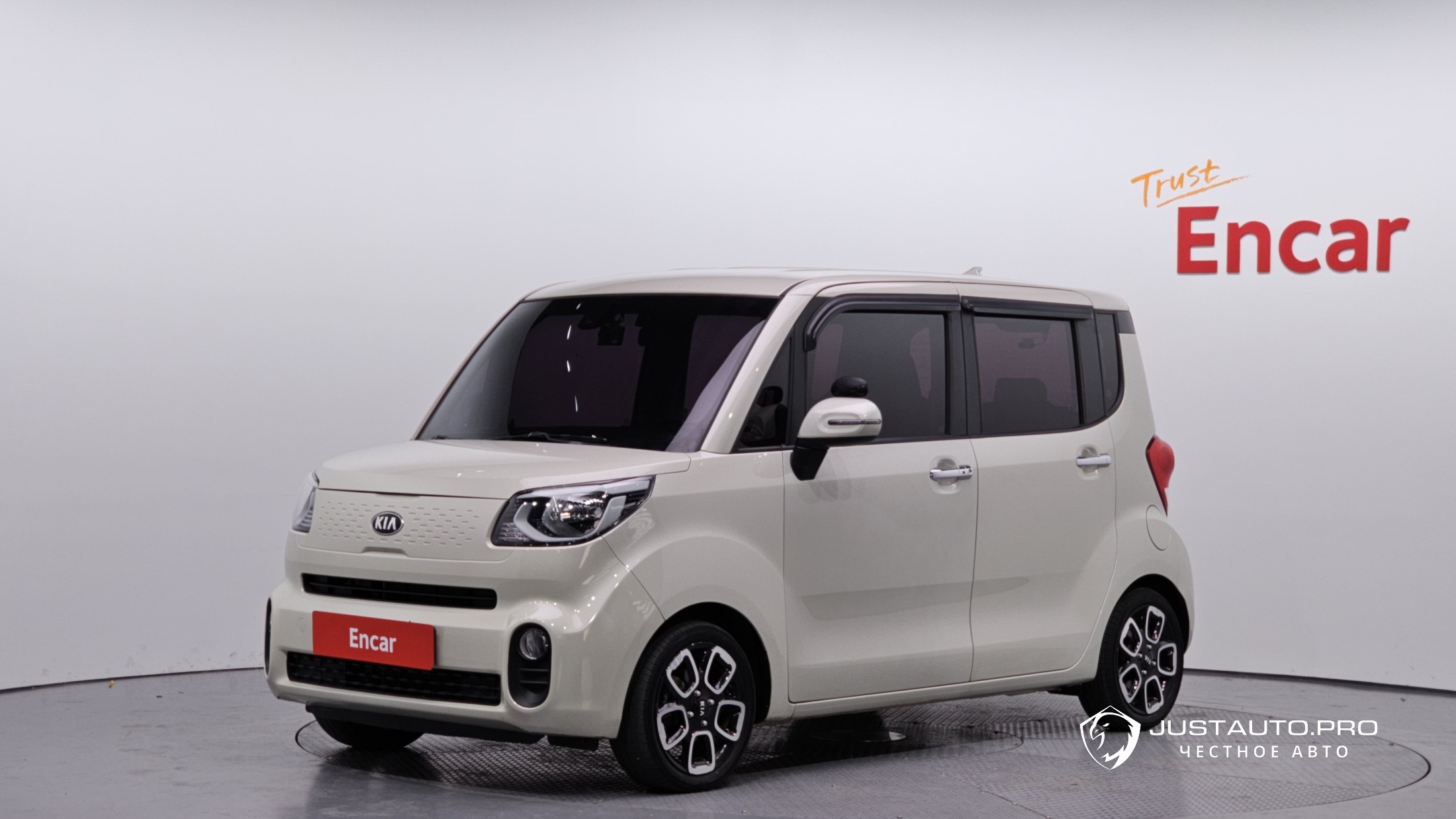 Автомобиль Kia RAY