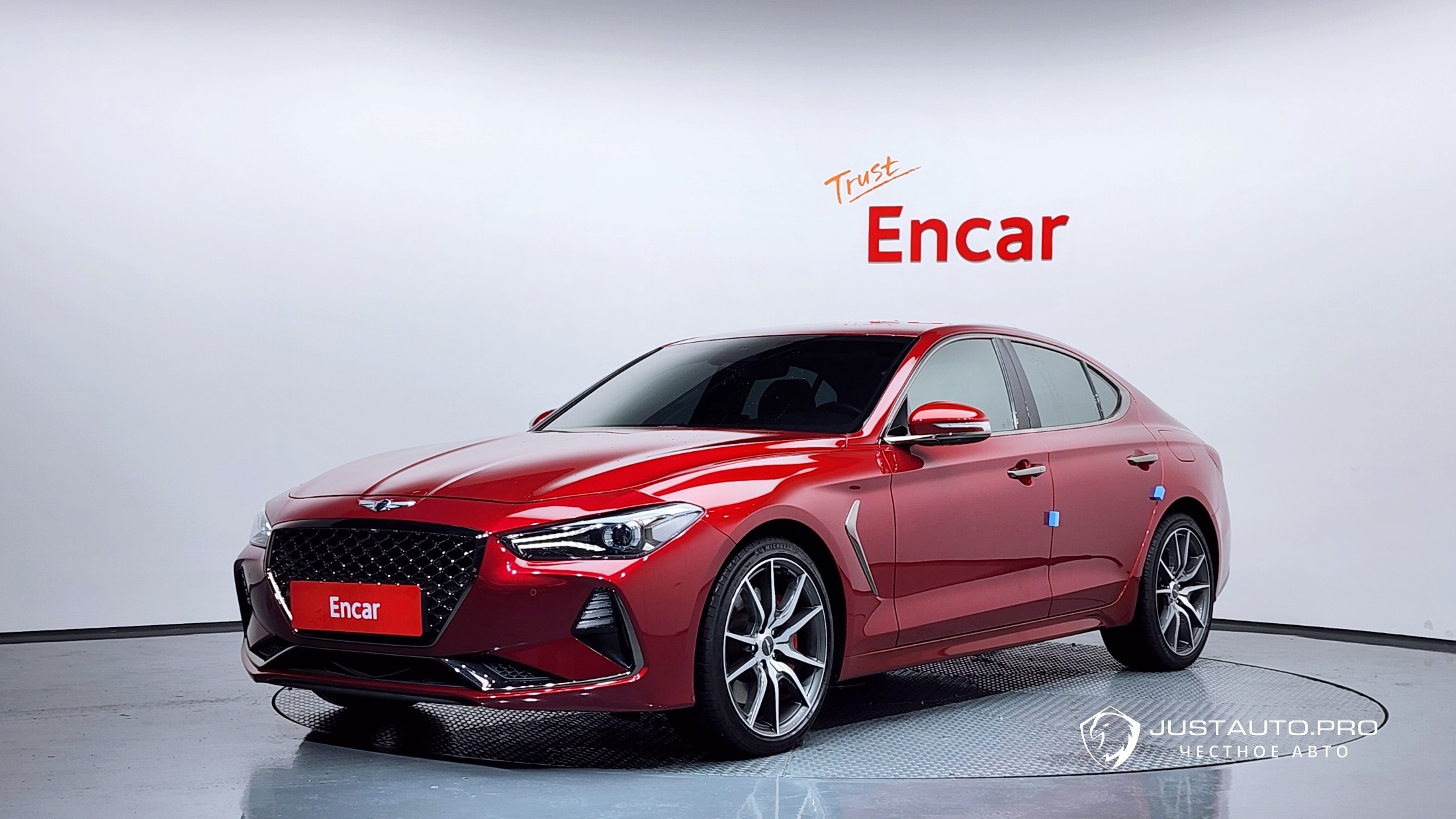 Автомобиль Genesis G70