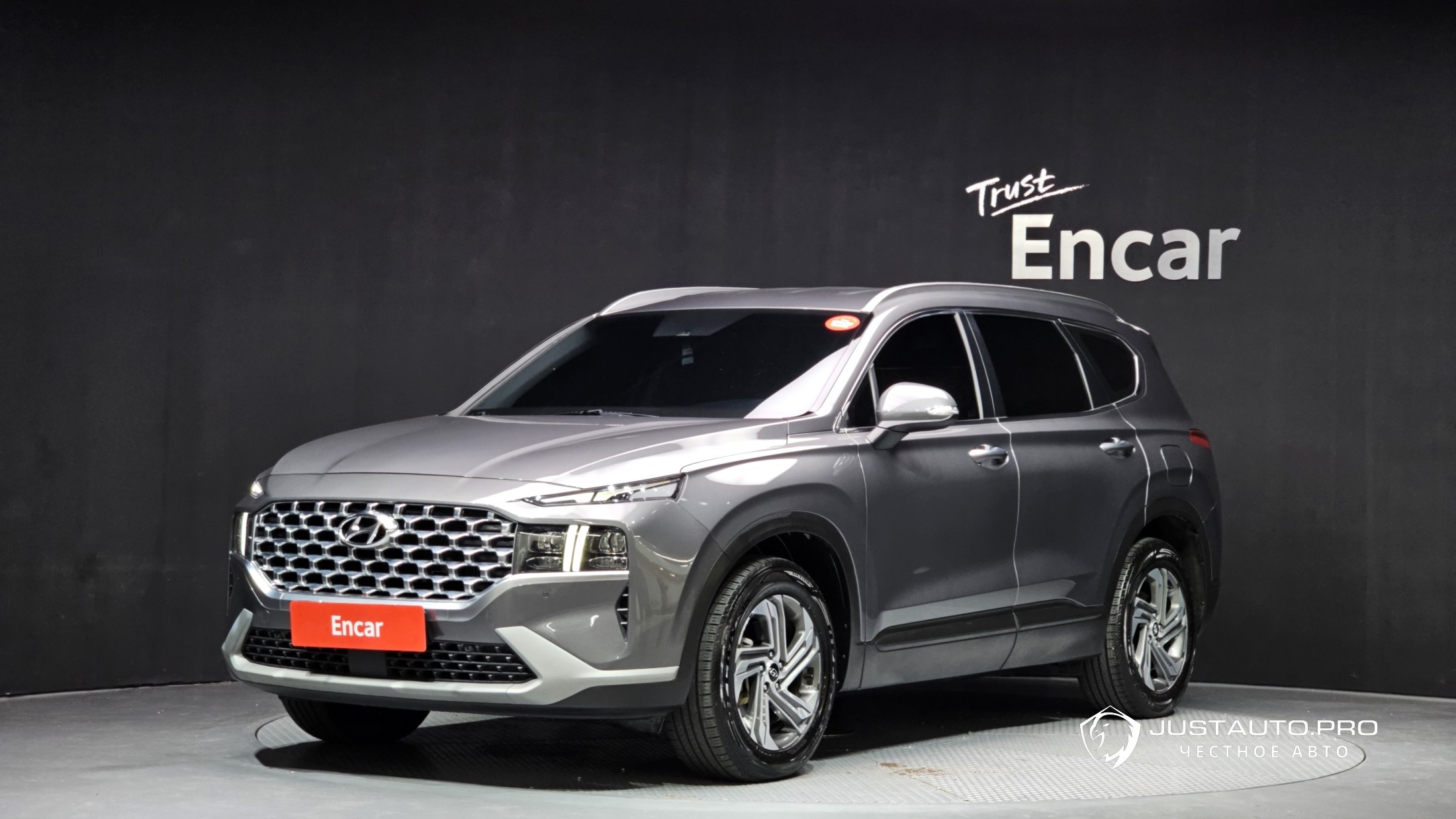 Автомобиль Hyundai Santafe