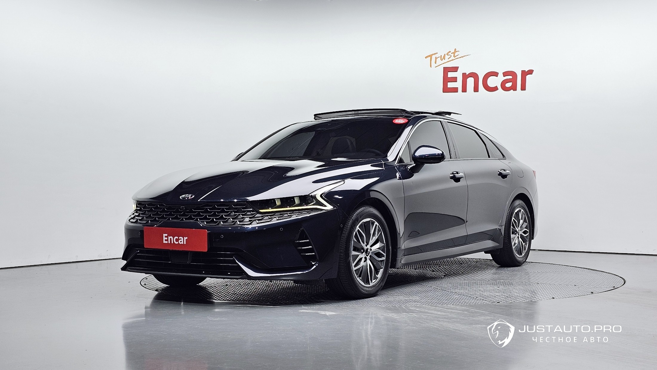 Автомобиль Kia K5