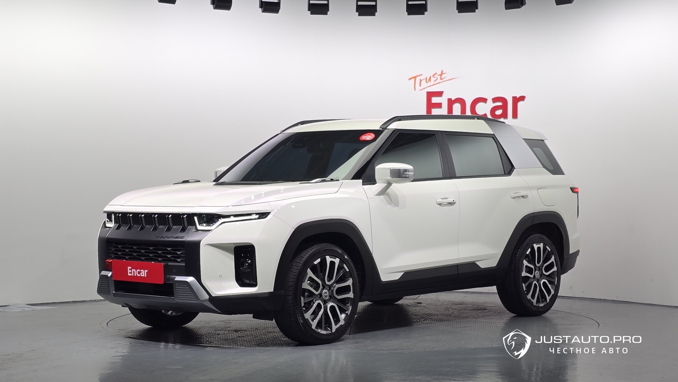 Автомобиль KG_Mobility_Ssangyong Torres