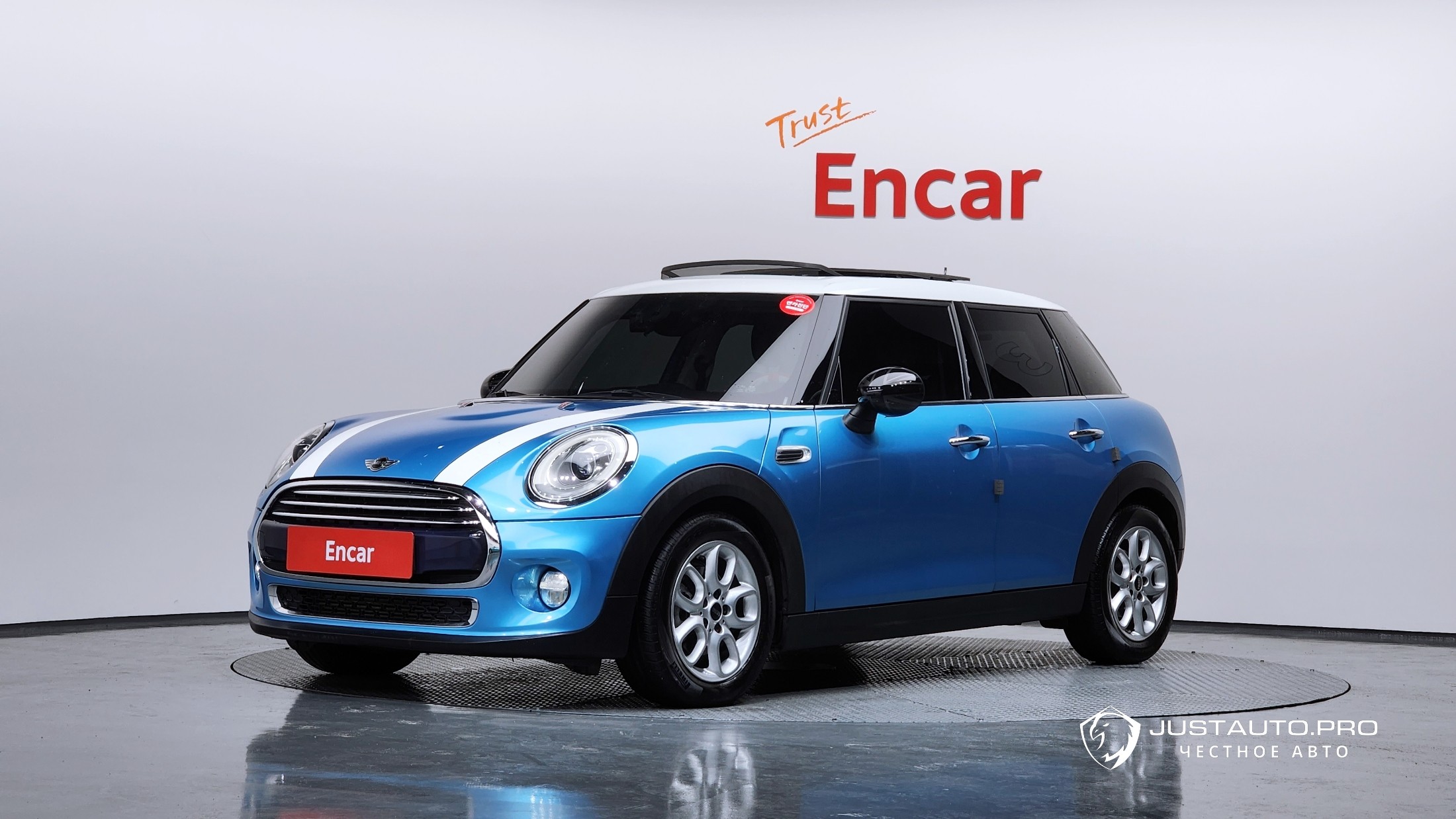 Автомобиль Mini Cooper