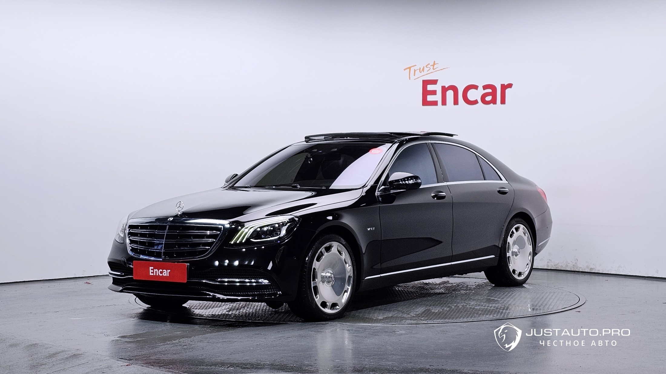 Автомобиль Mercedes-Benz S-Class