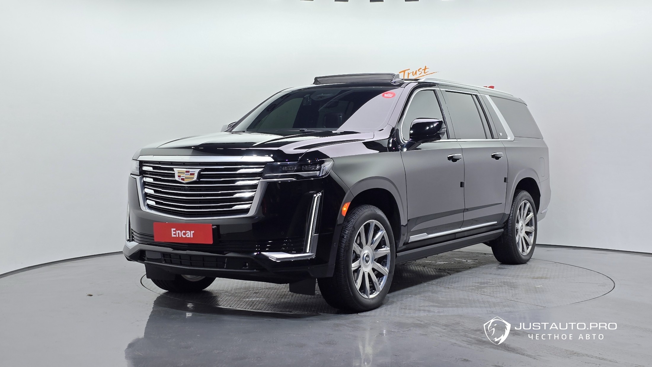 Автомобиль Cadillac Escalade