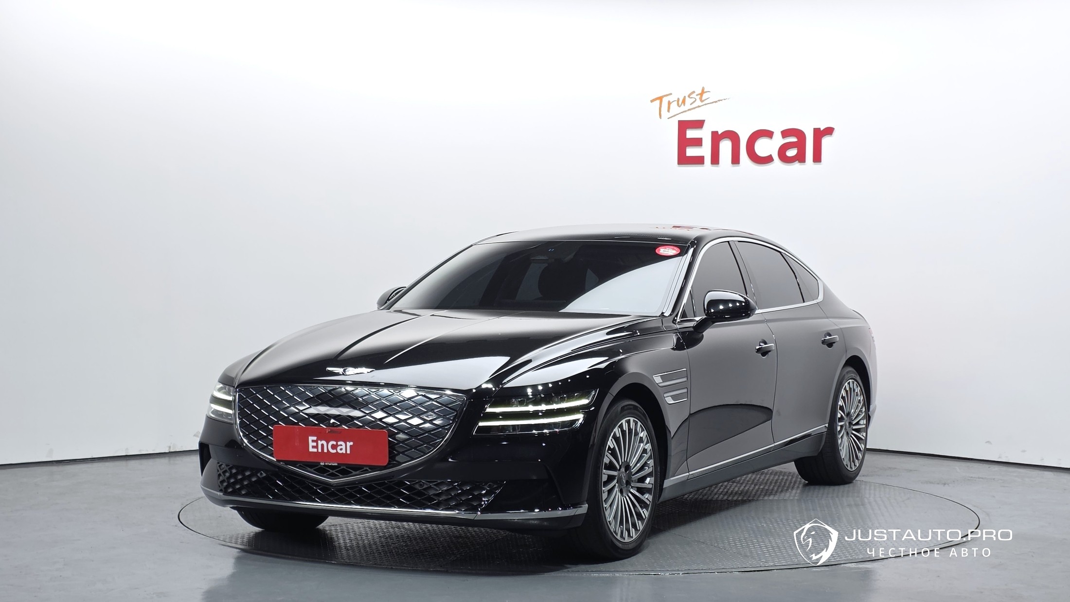 Автомобиль Genesis G80