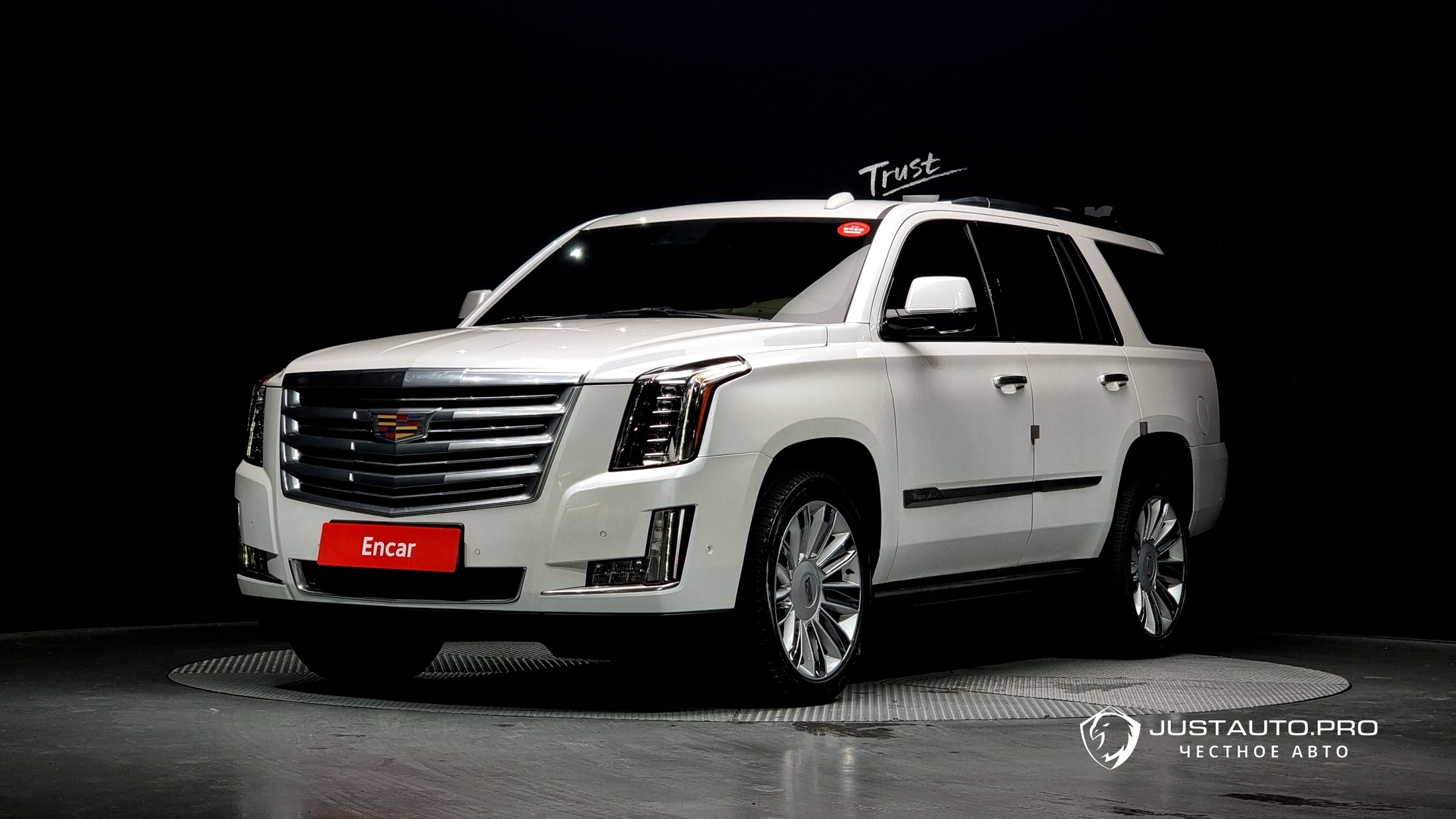 Автомобиль Cadillac Escalade