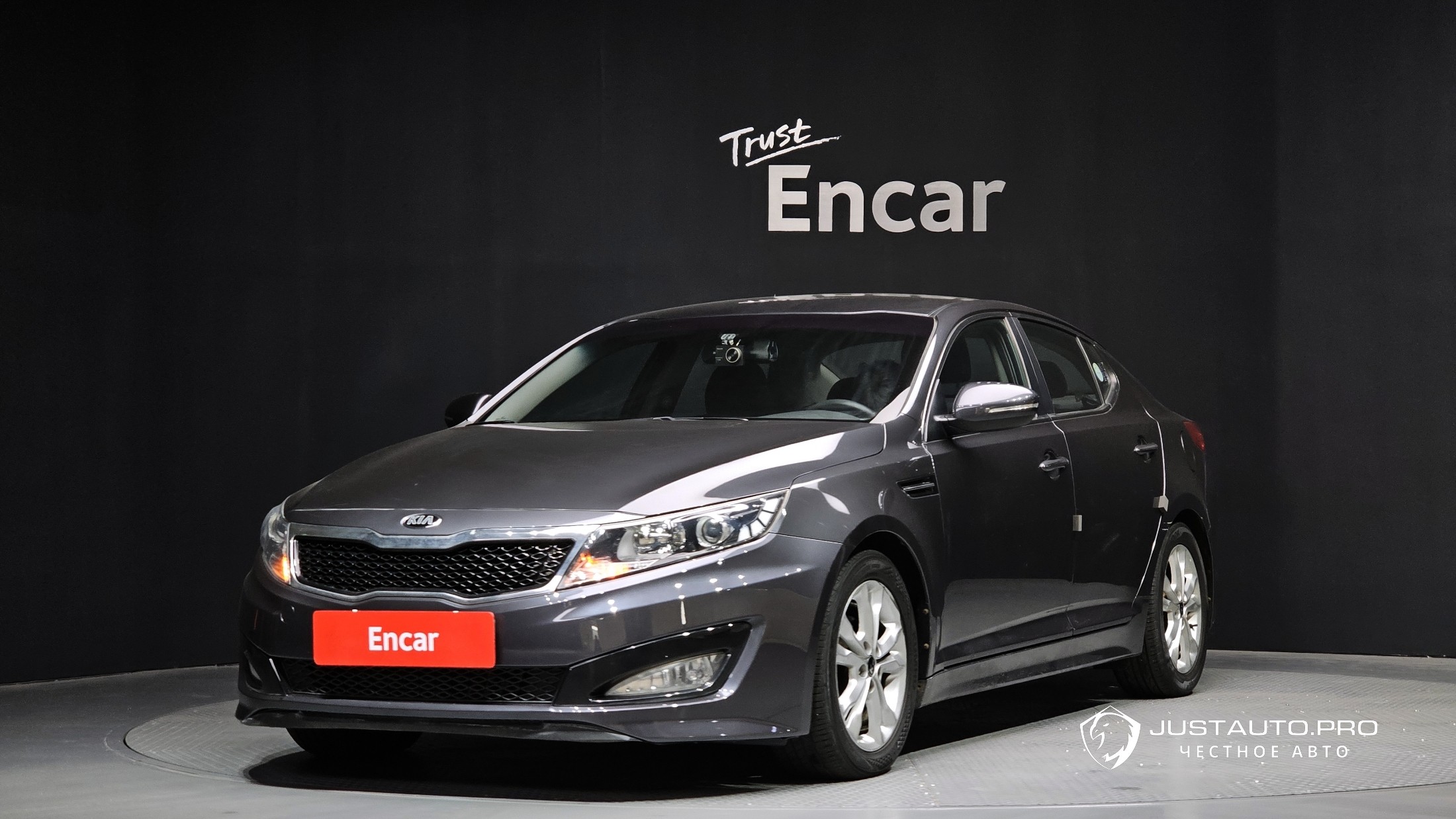 Автомобиль Kia K5