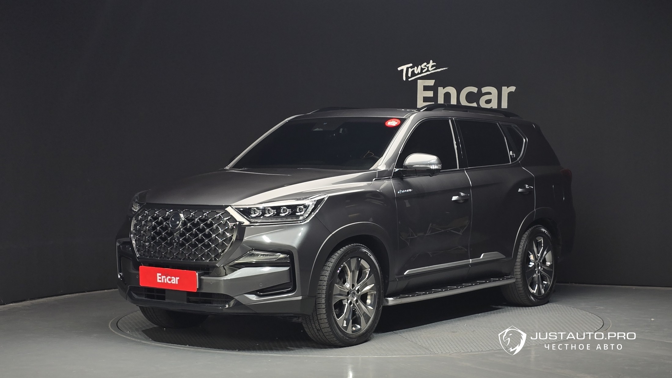 Автомобиль KG_Mobility_Ssangyong Rexton