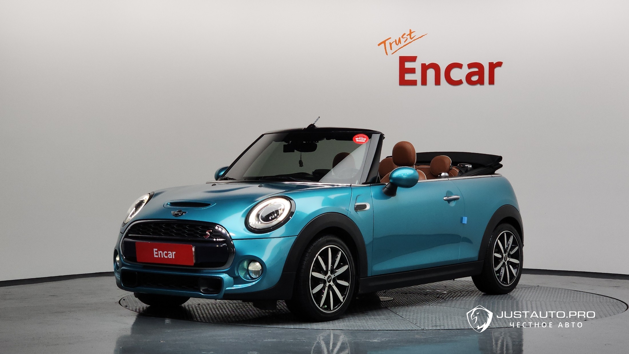 Автомобиль Mini Cooper Convertible
