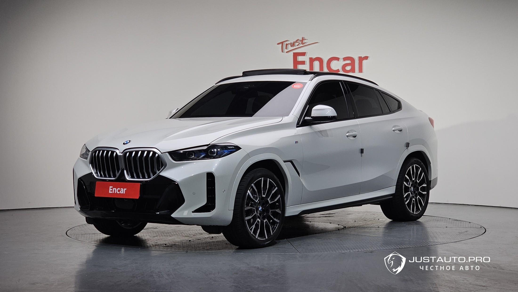 Автомобиль BMW X6