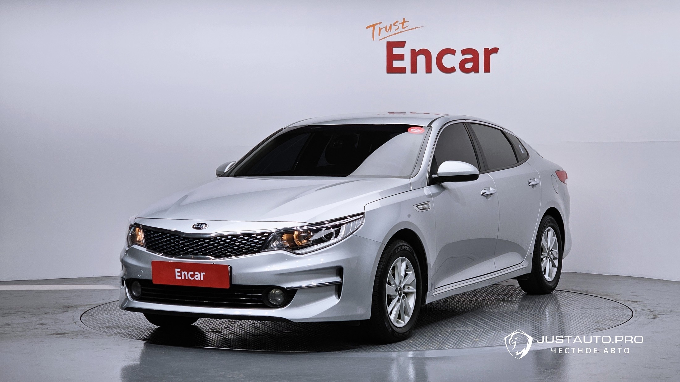 Автомобиль Kia K5