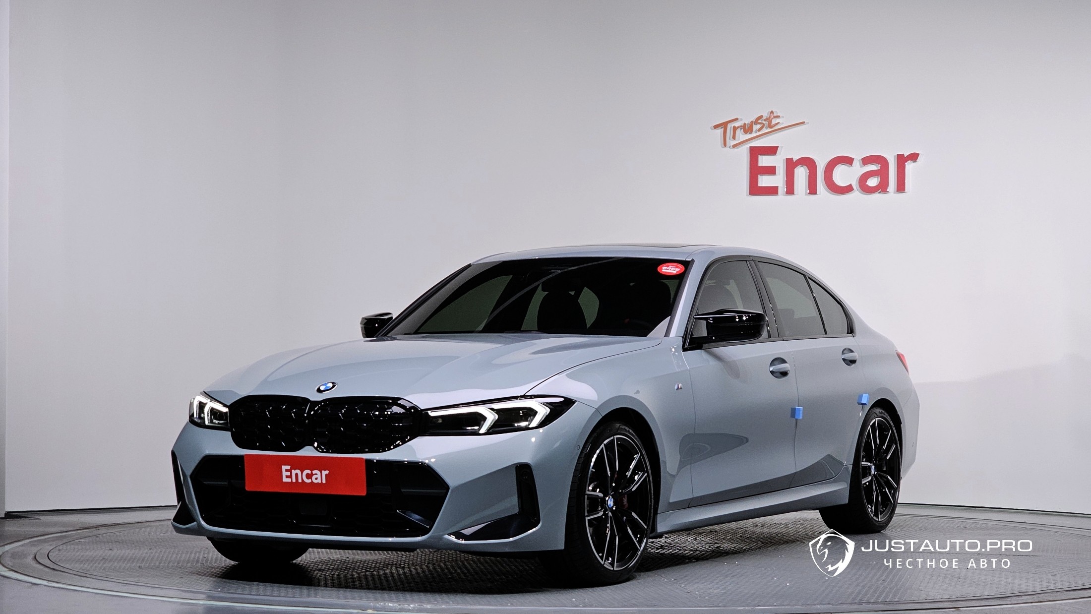 Автомобиль BMW 3-Series