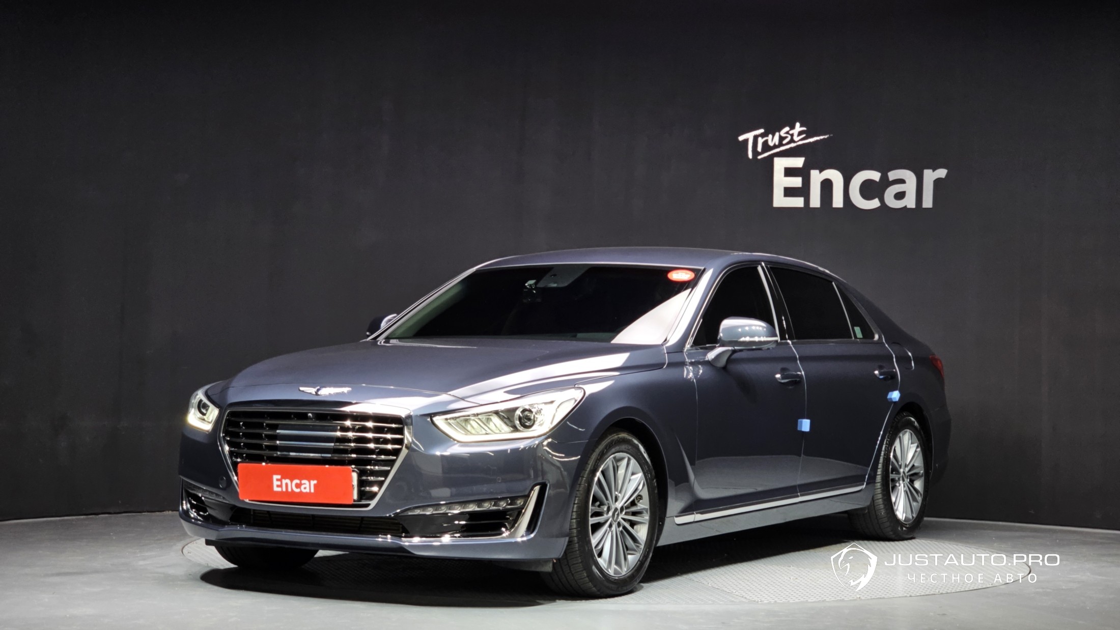 Автомобиль Genesis EQ900