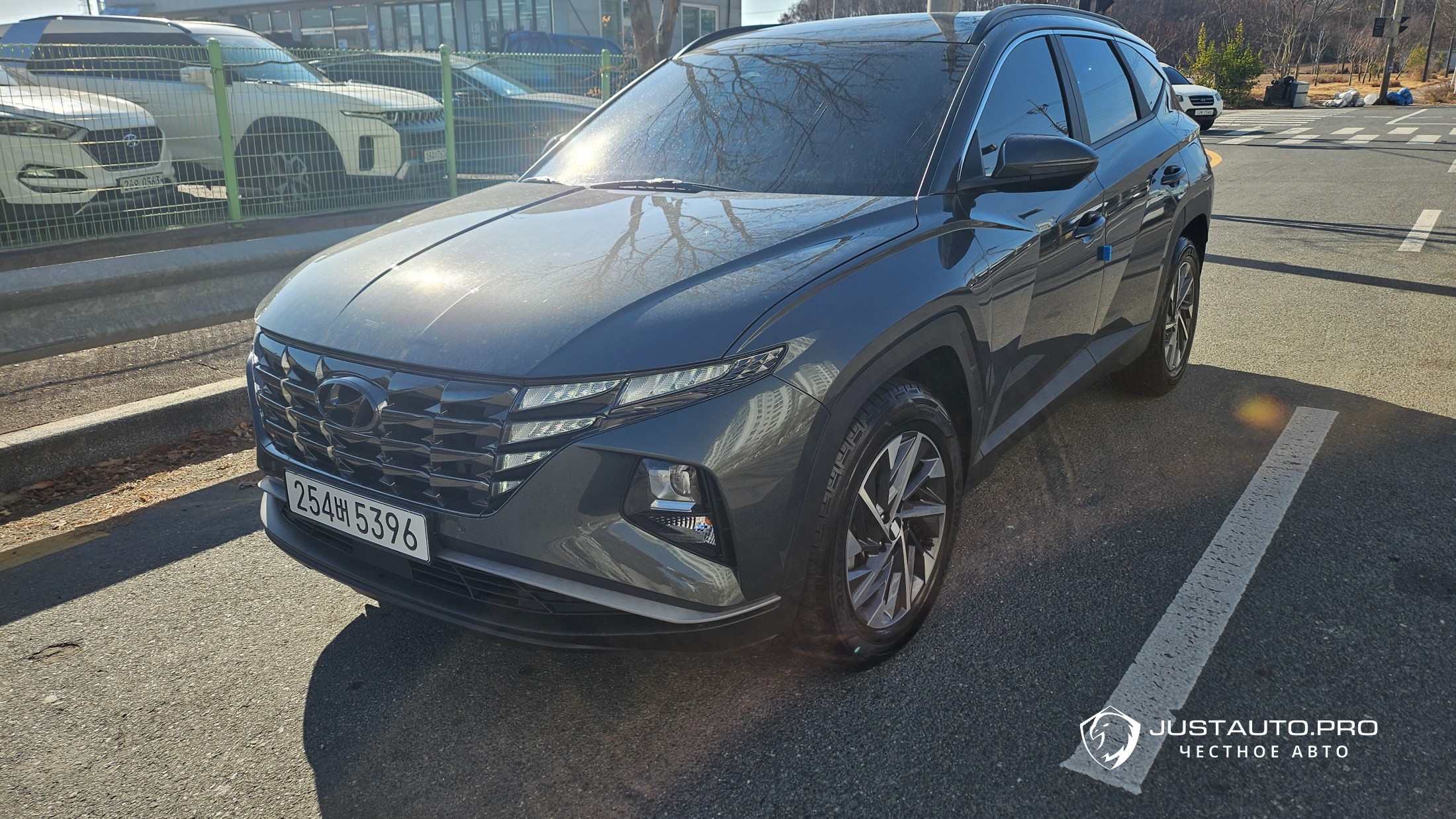 Автомобиль Hyundai Tucson